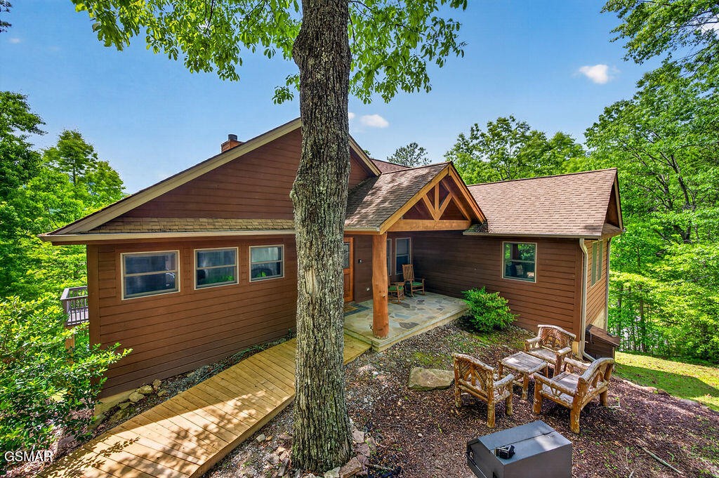 967 Scenic Trail Property Photo 1
