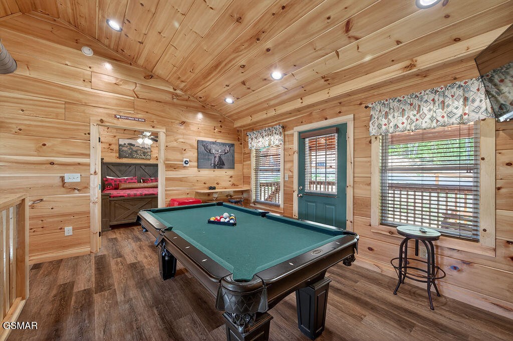 826 String Run Way Property Photo 34