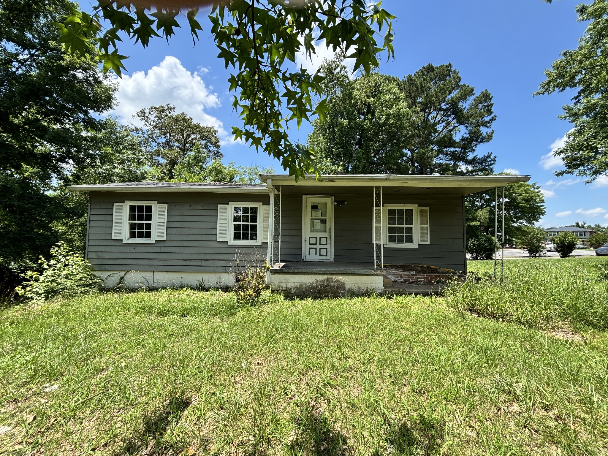 215 Mcclellan Ave Property Photo 1