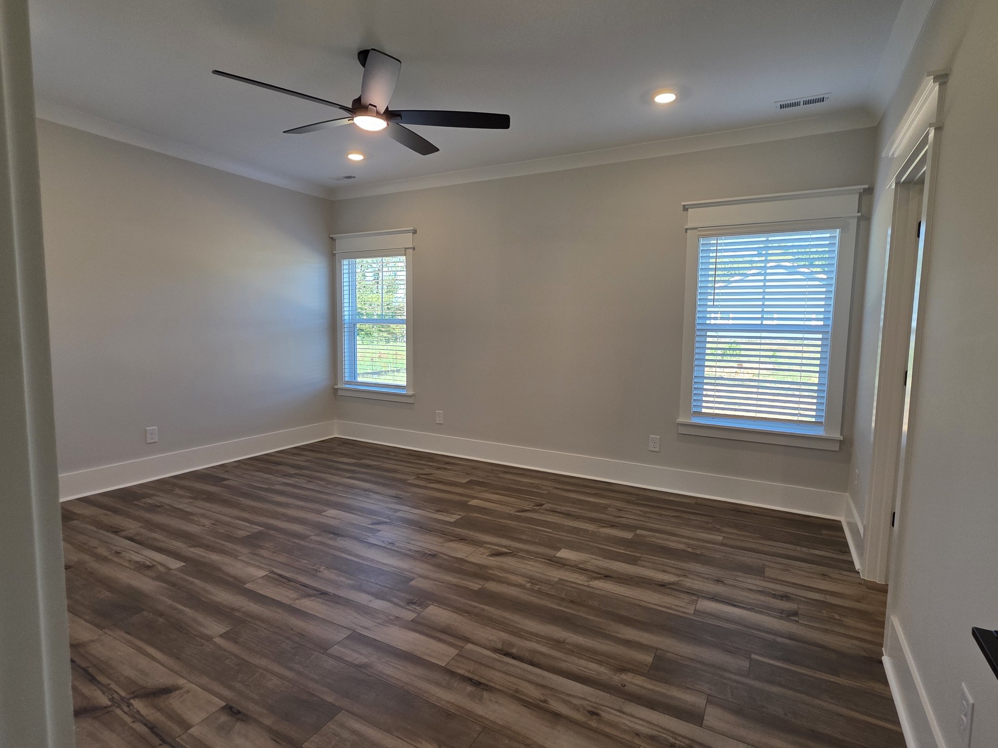369 Springbrook Blvd Property Photo 15