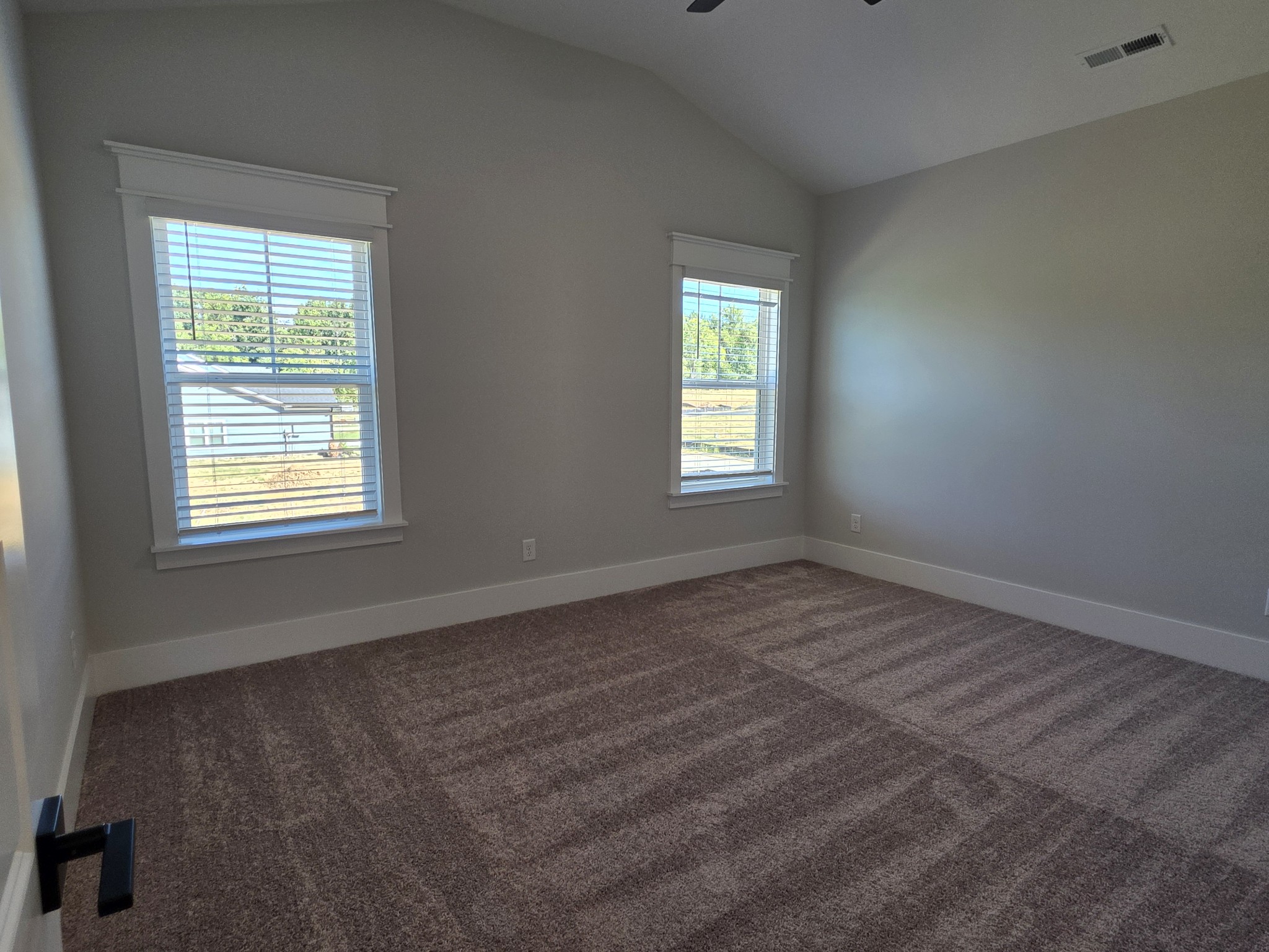 369 Springbrook Blvd Property Photo 26
