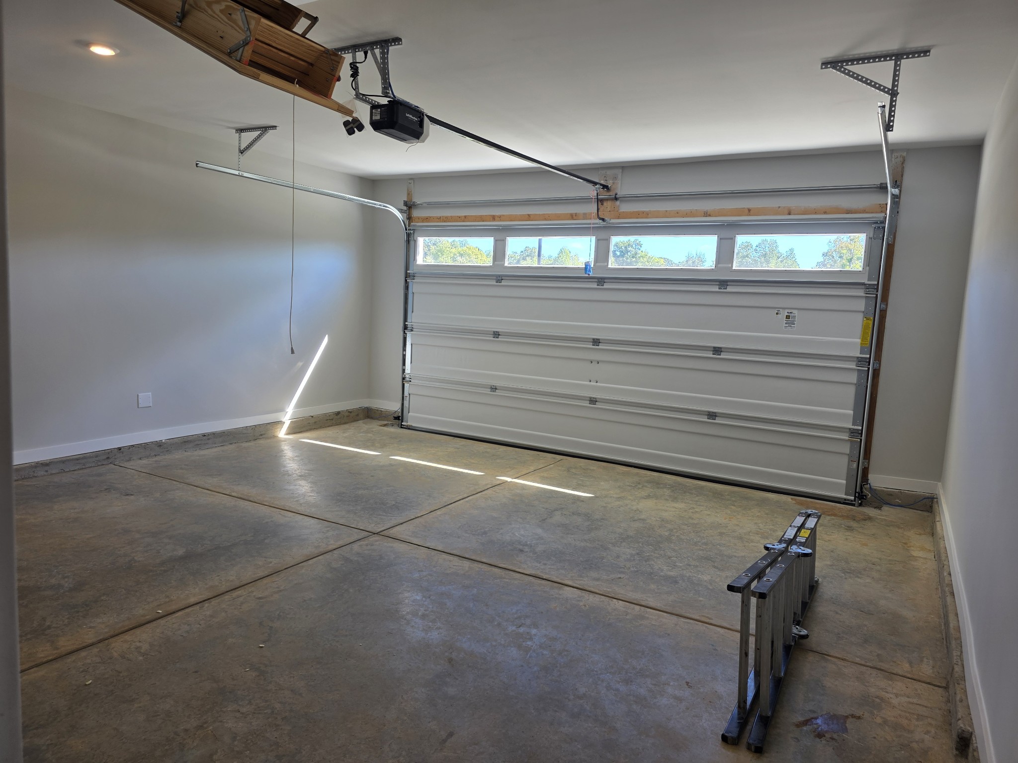 369 Springbrook Blvd Property Photo 30