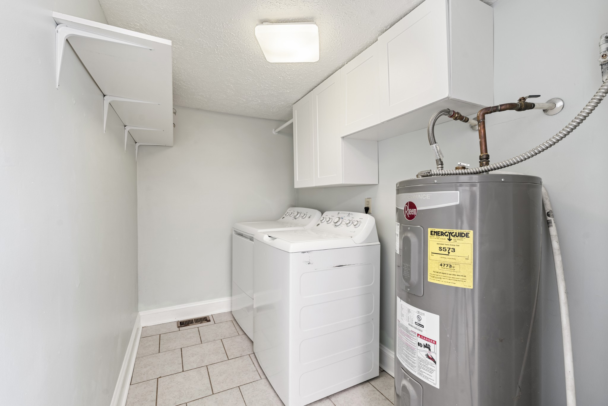 2405 Scovel St Property Photo 15