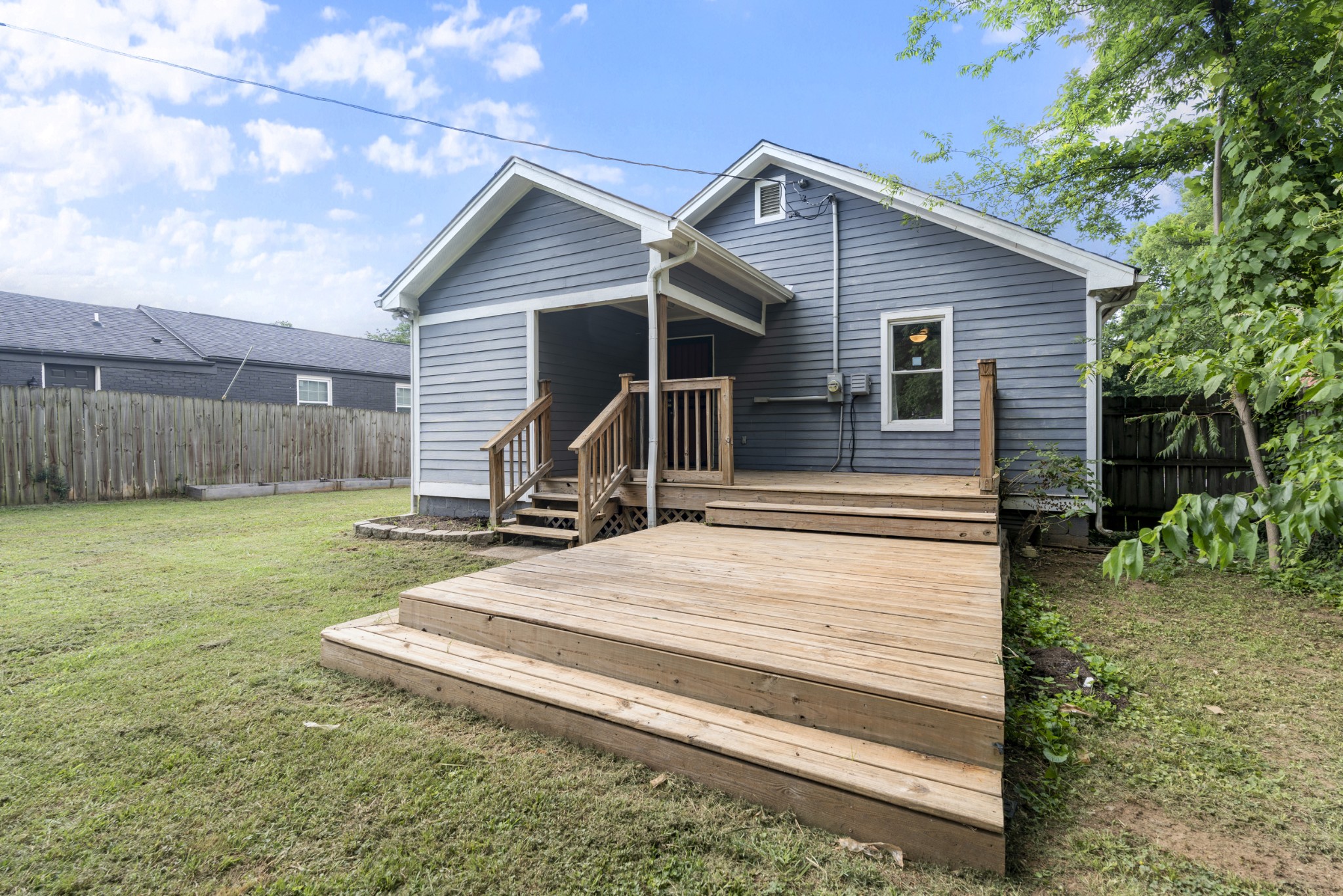 2405 Scovel St Property Photo 19