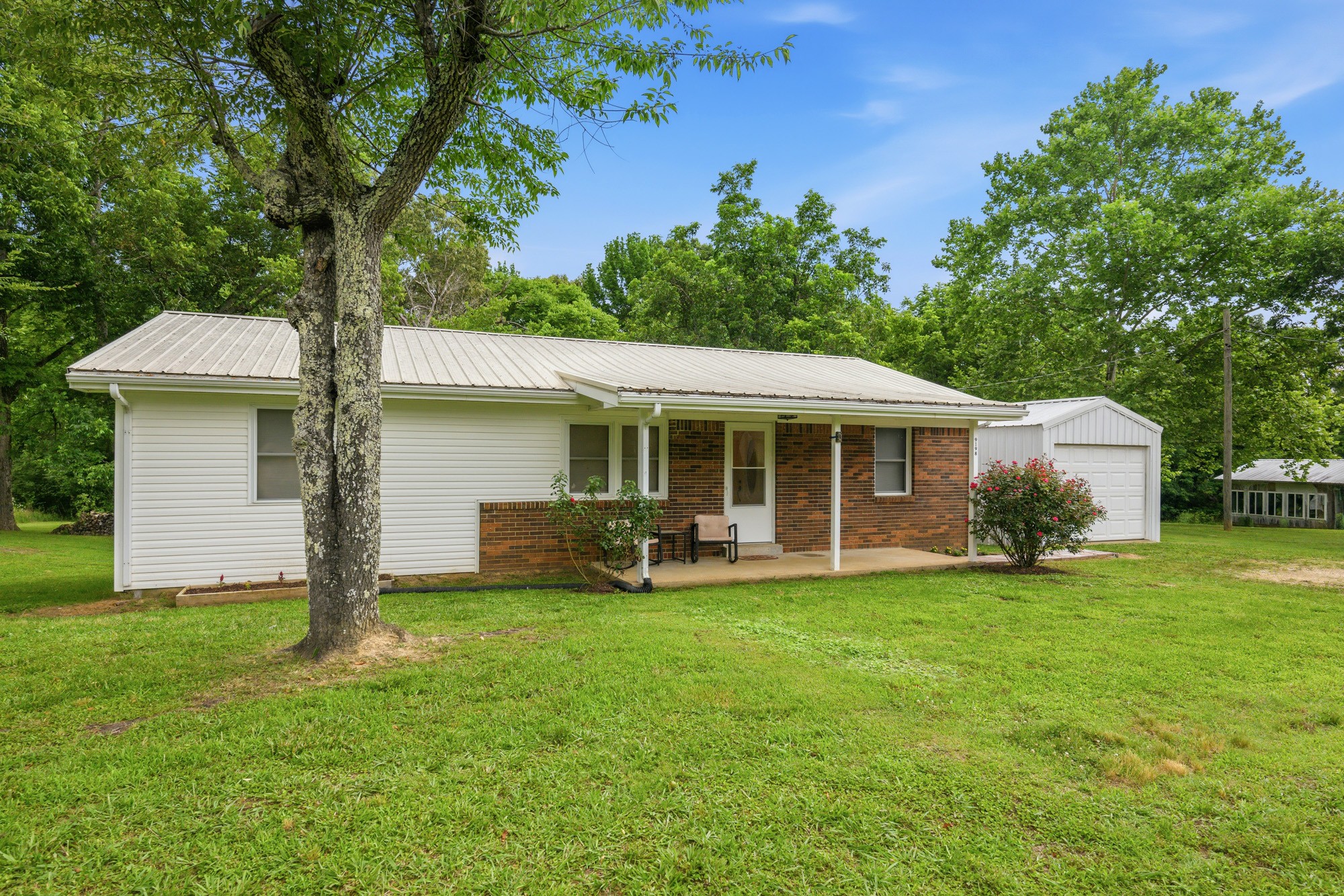9198 Highway 114, W Property Photo 1