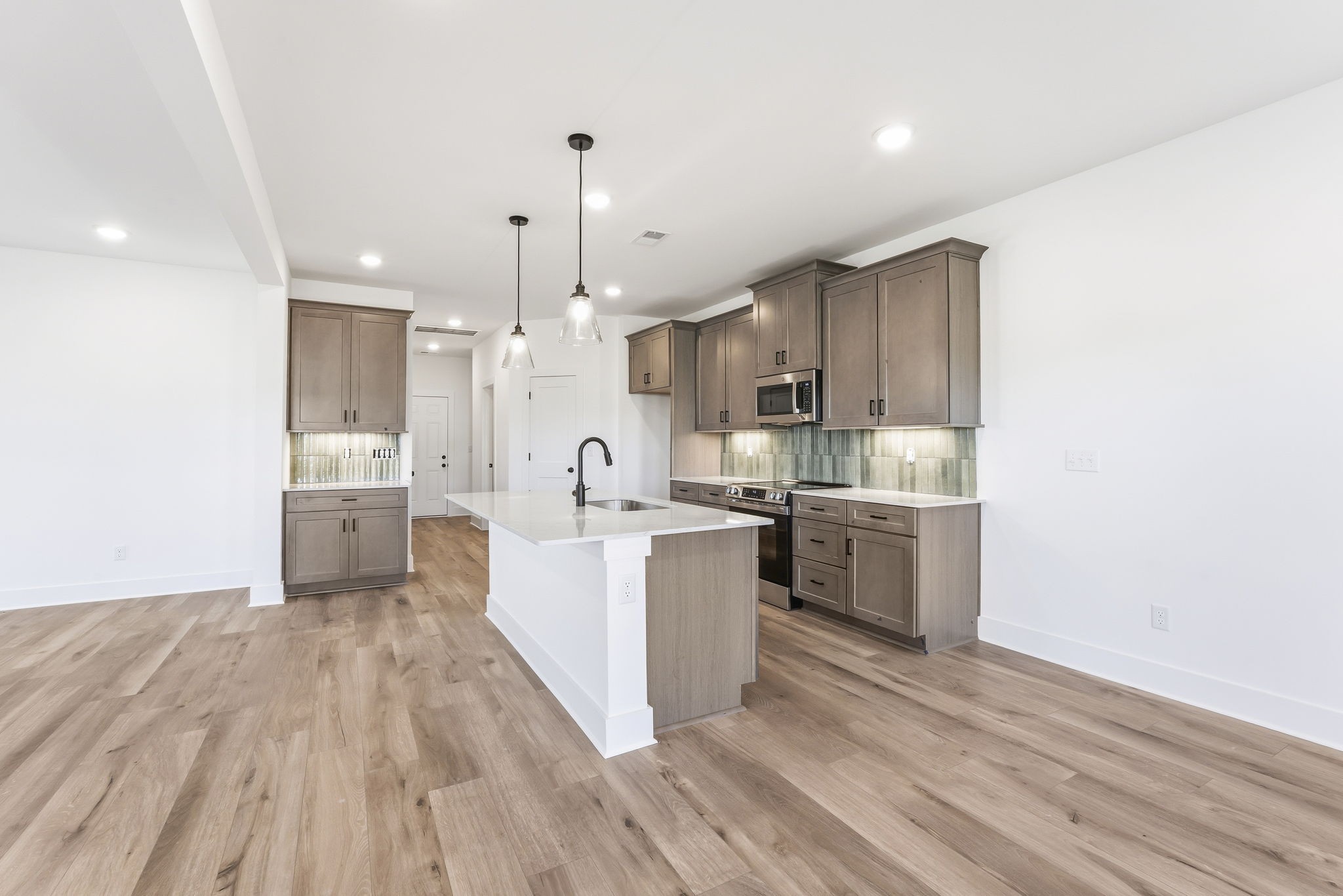 917 Watercourse Court Property Photo 1