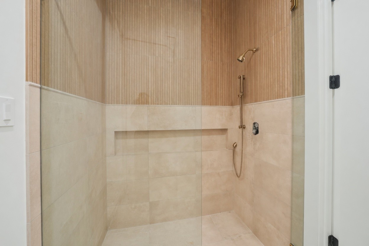 123 Shadow Springs Dr Property Photo 7