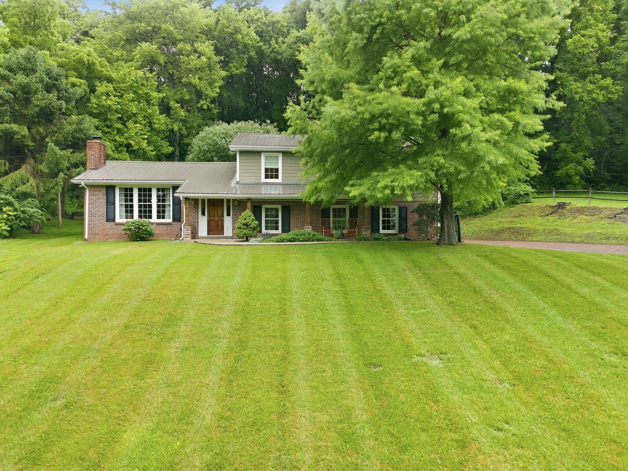 104 Fairview Drive Property Photo 1