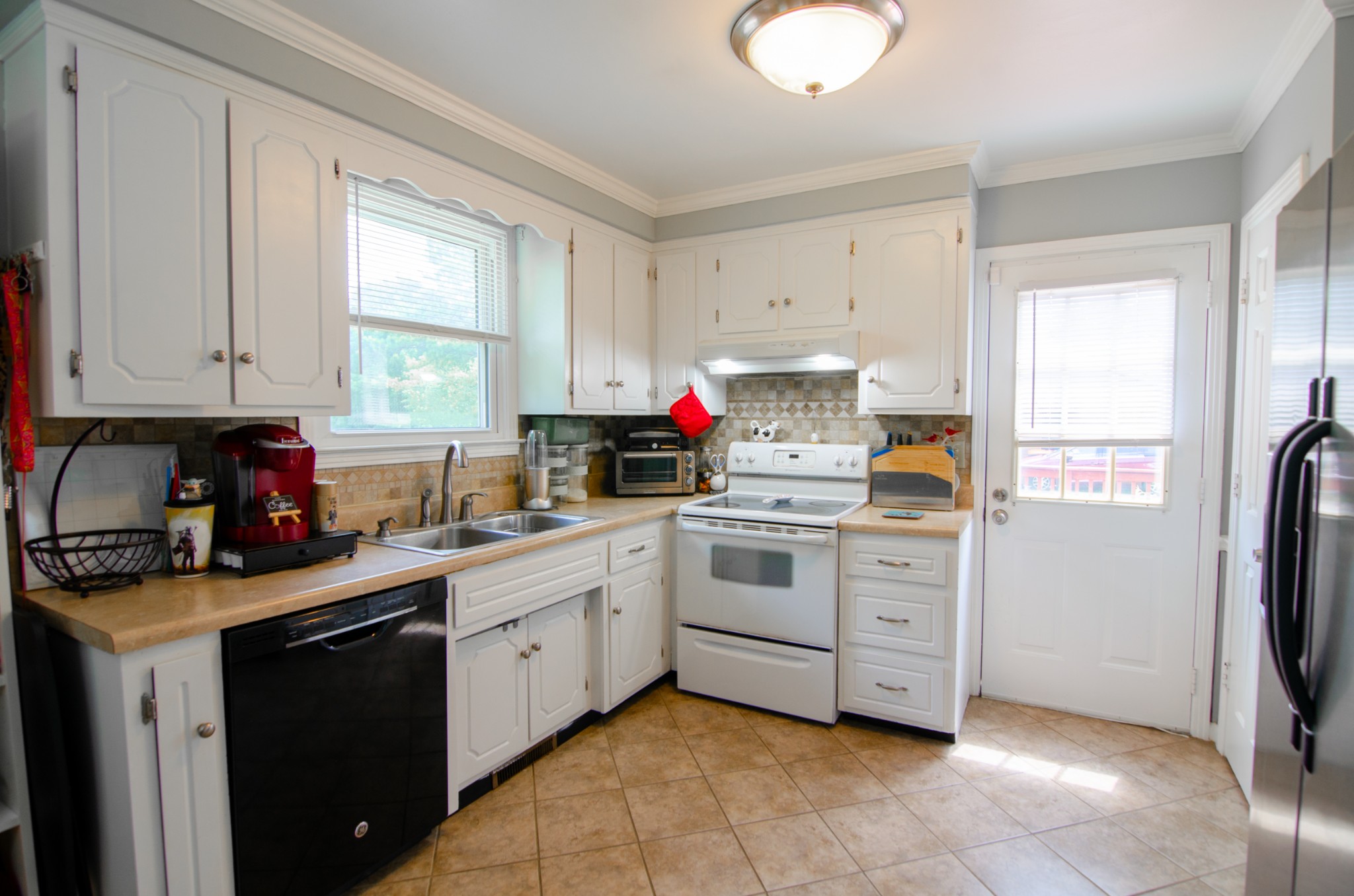 3057 Williamsburg Rd Property Photo 5