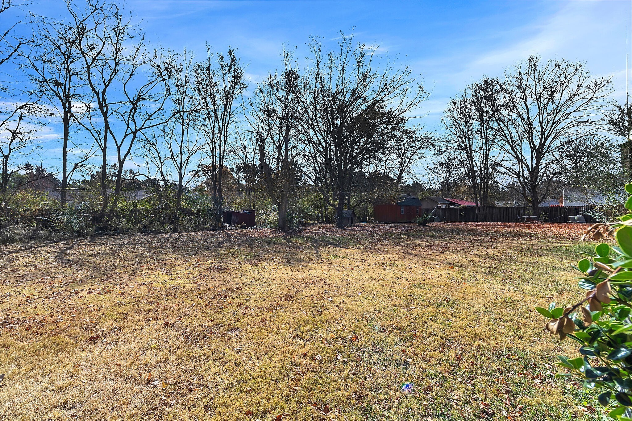 124 Grenadier Dr Property Photo 24