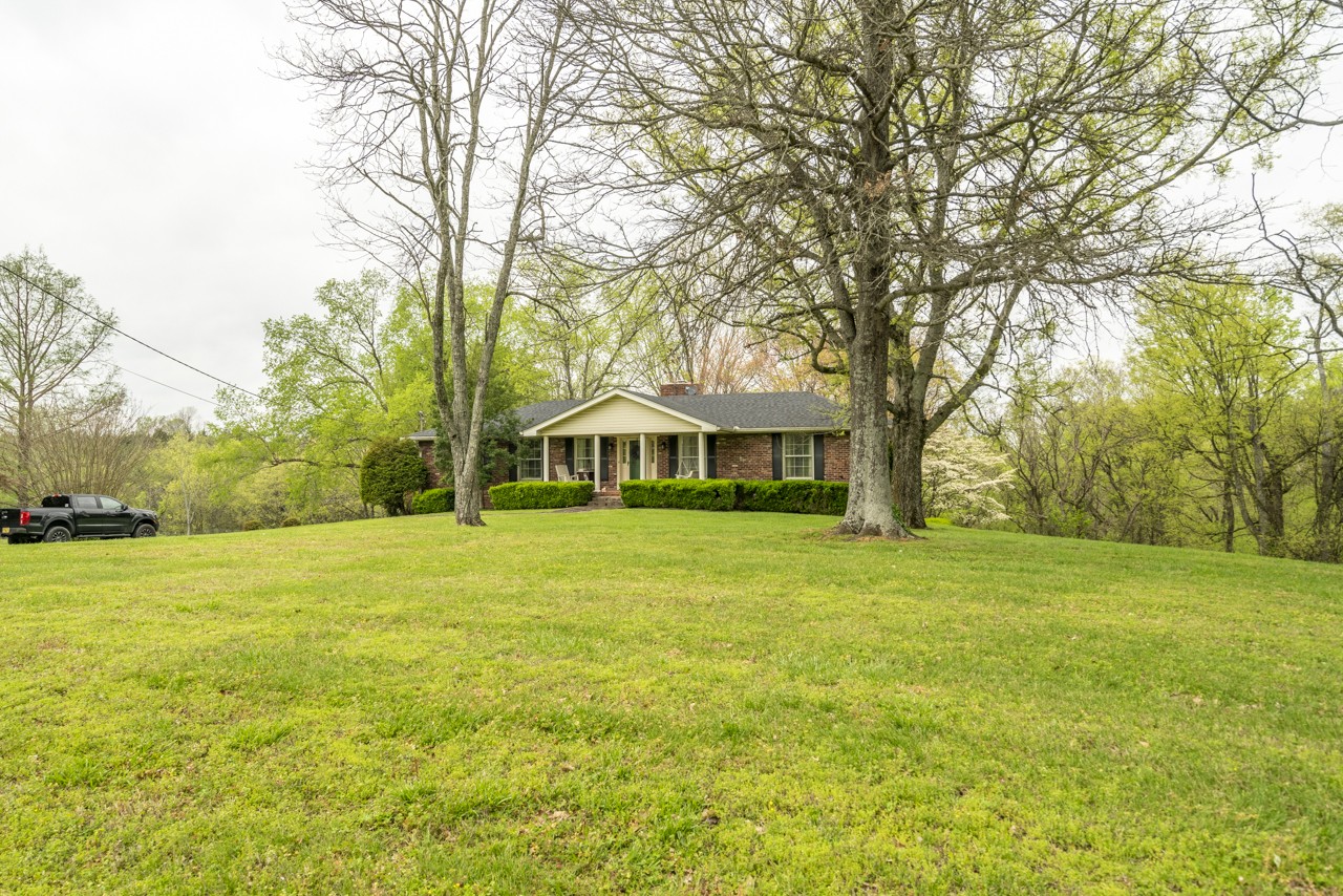 717 Preston Rd Property Photo 4