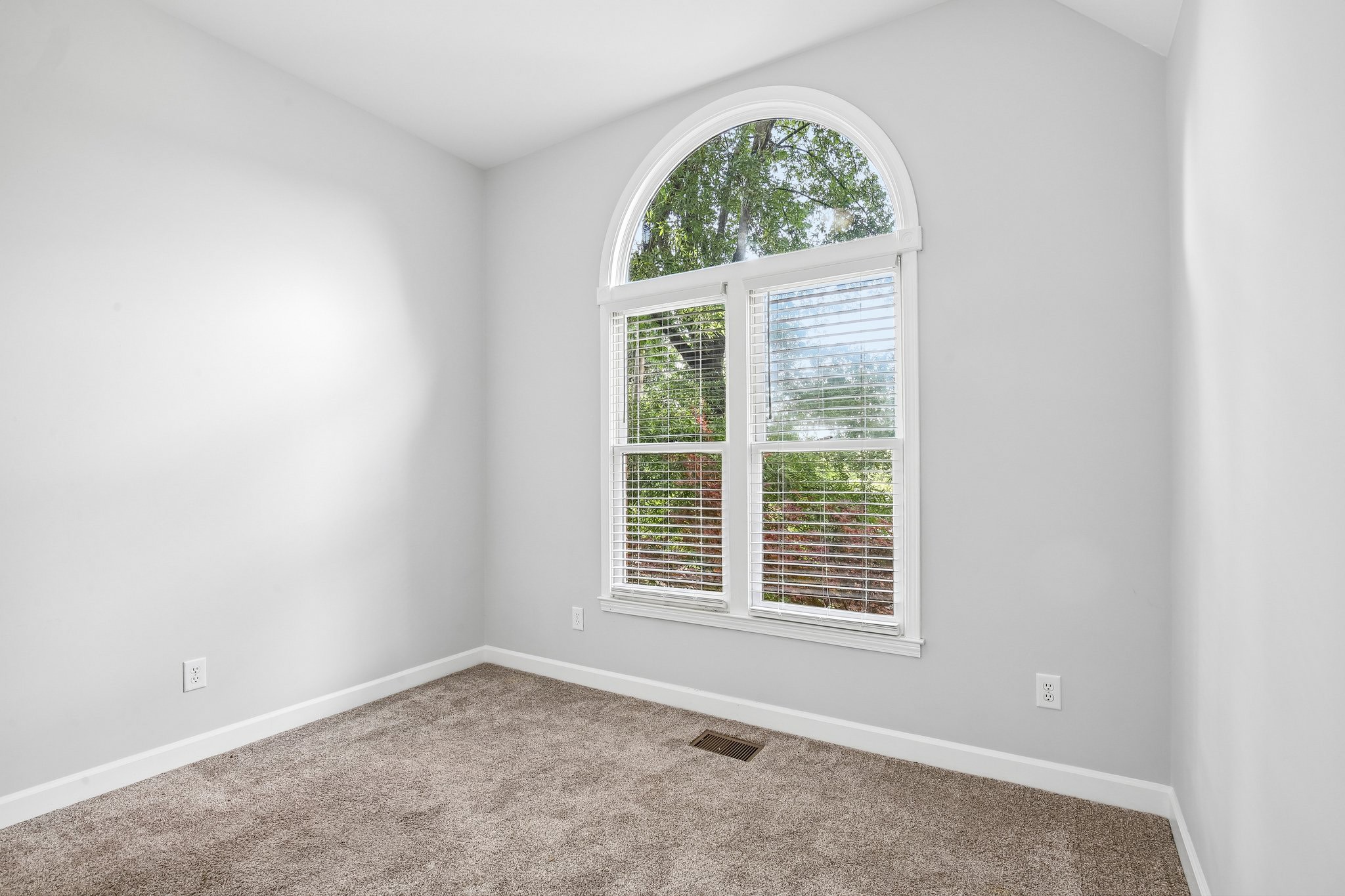 409 Sunset Ct Property Photo 31