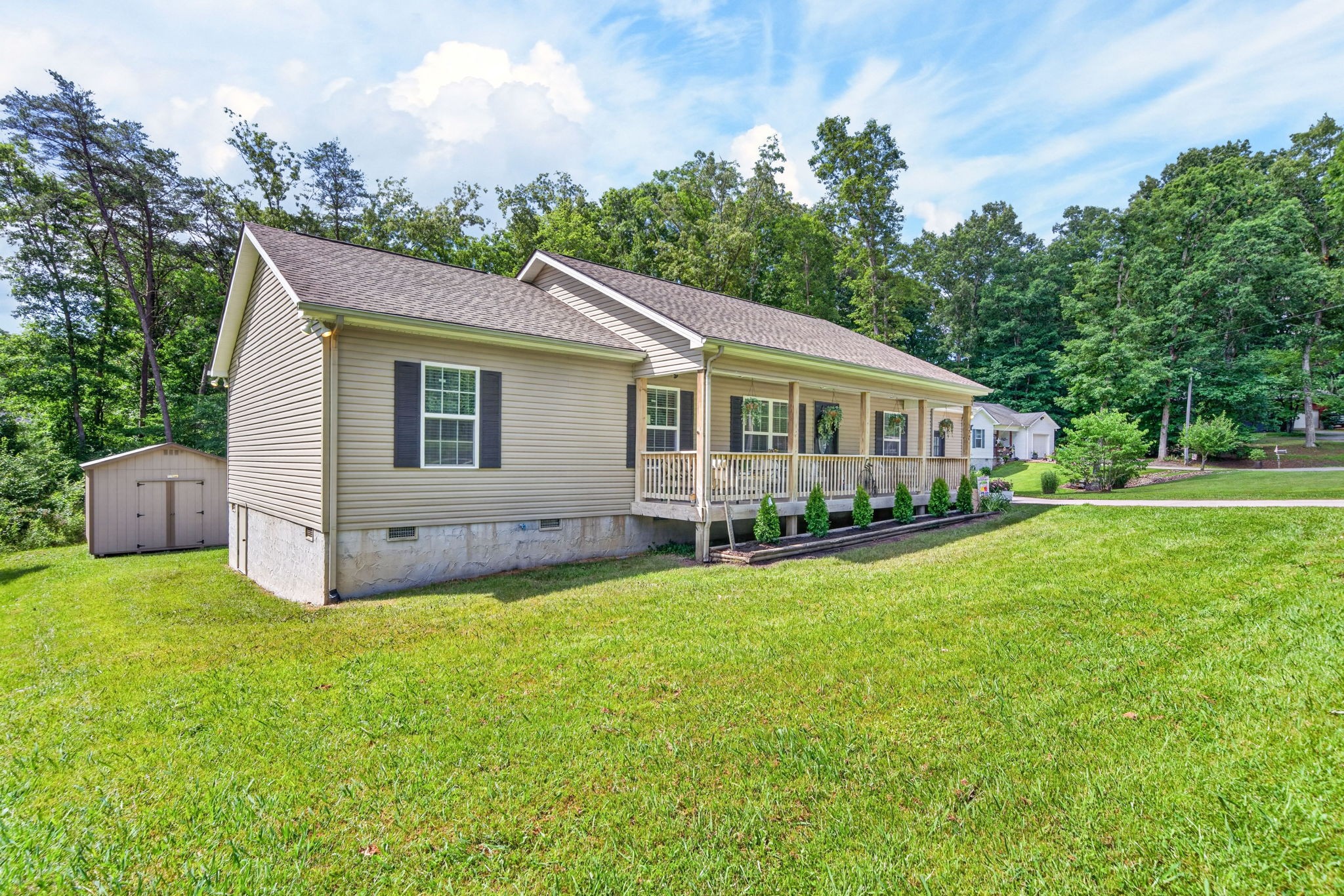 177 Orange Cir Property Photo 3