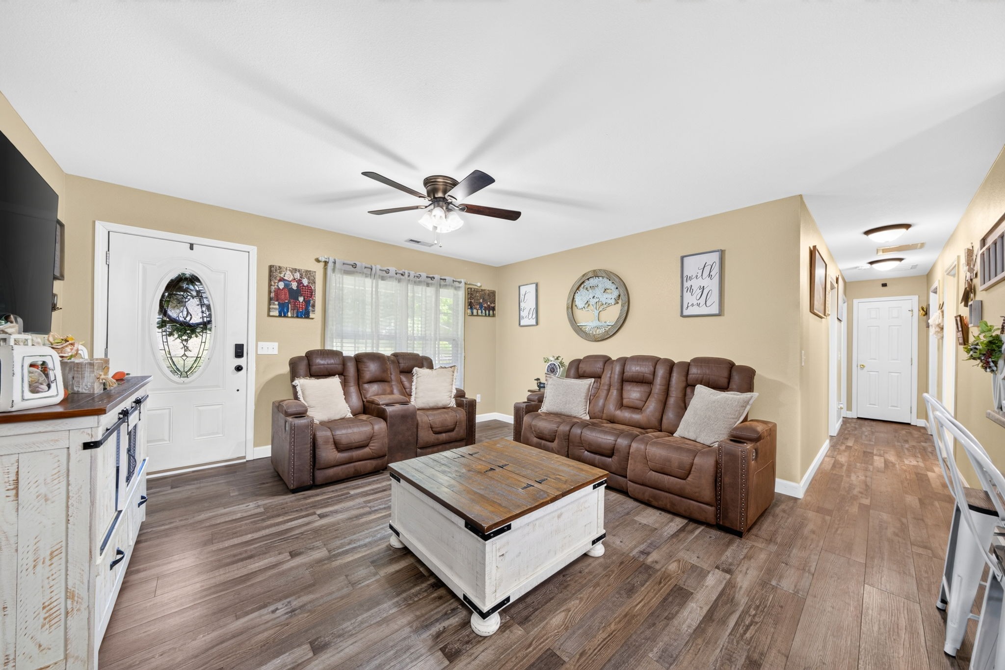 177 Orange Cir Property Photo 7