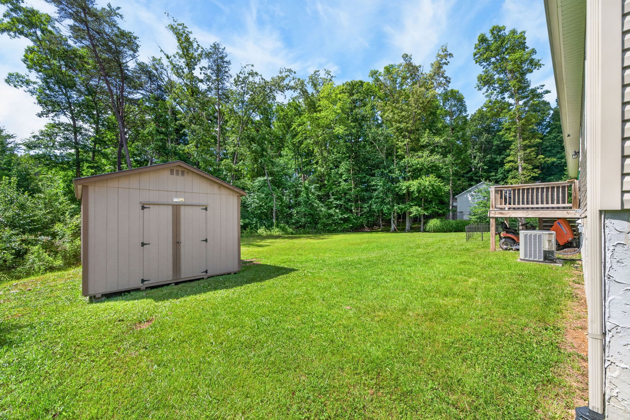 177 Orange Cir Property Photo 23
