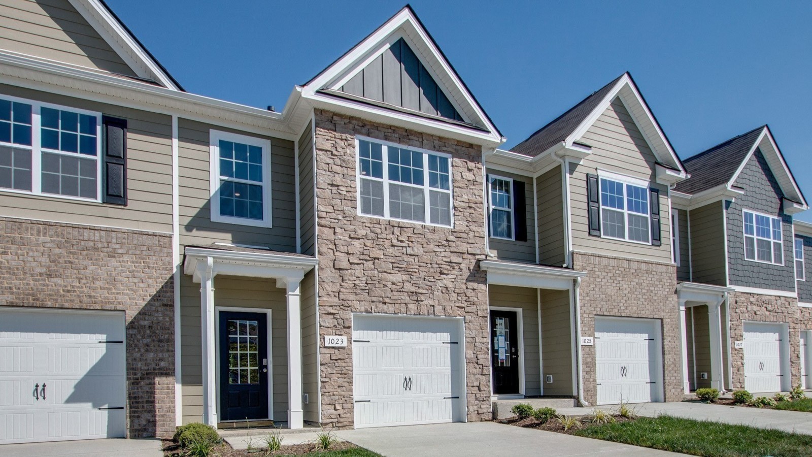 4307 Fir Tree Way Property Photo 1