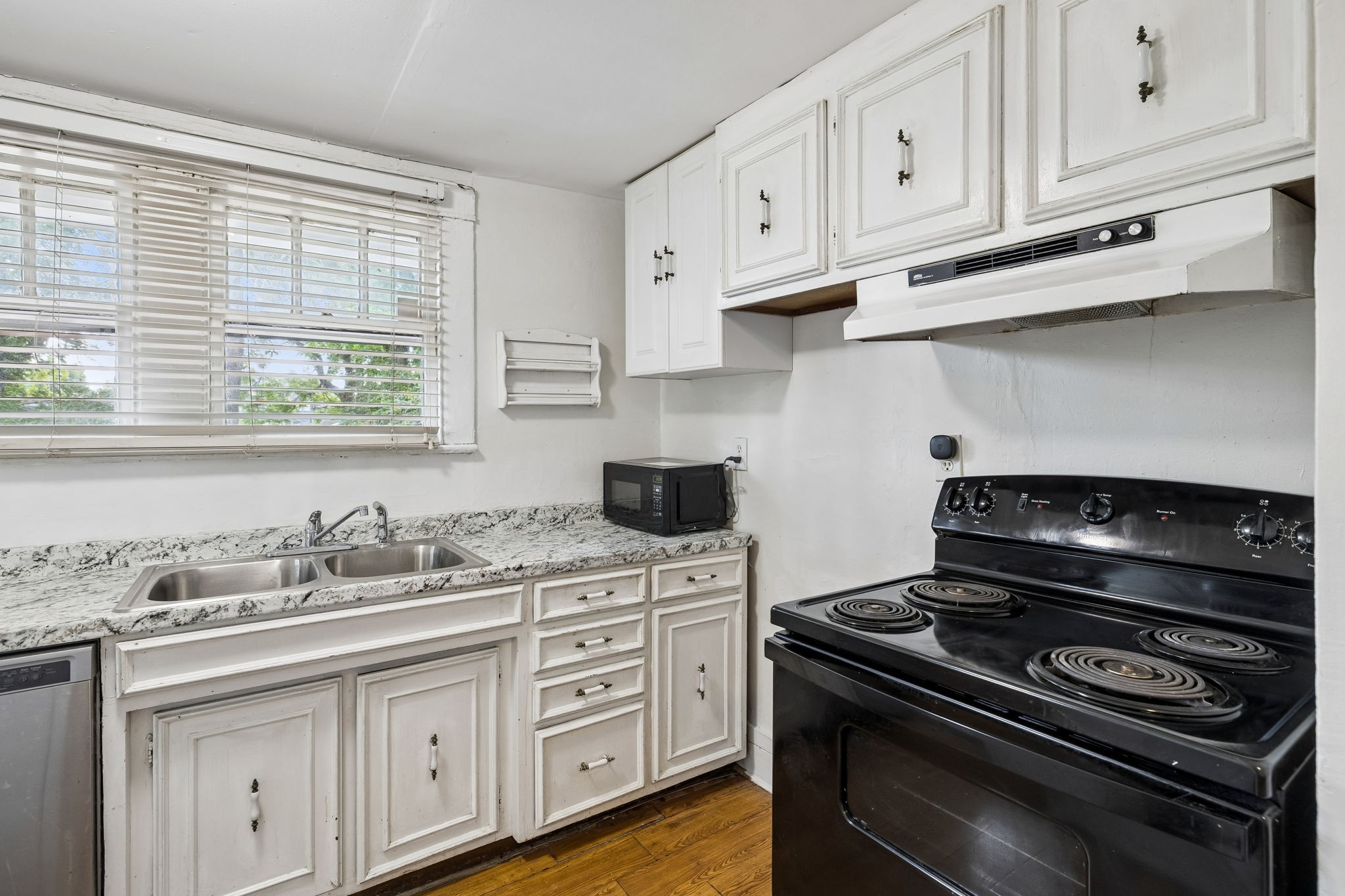 1706 Villa Pl Property Photo 27