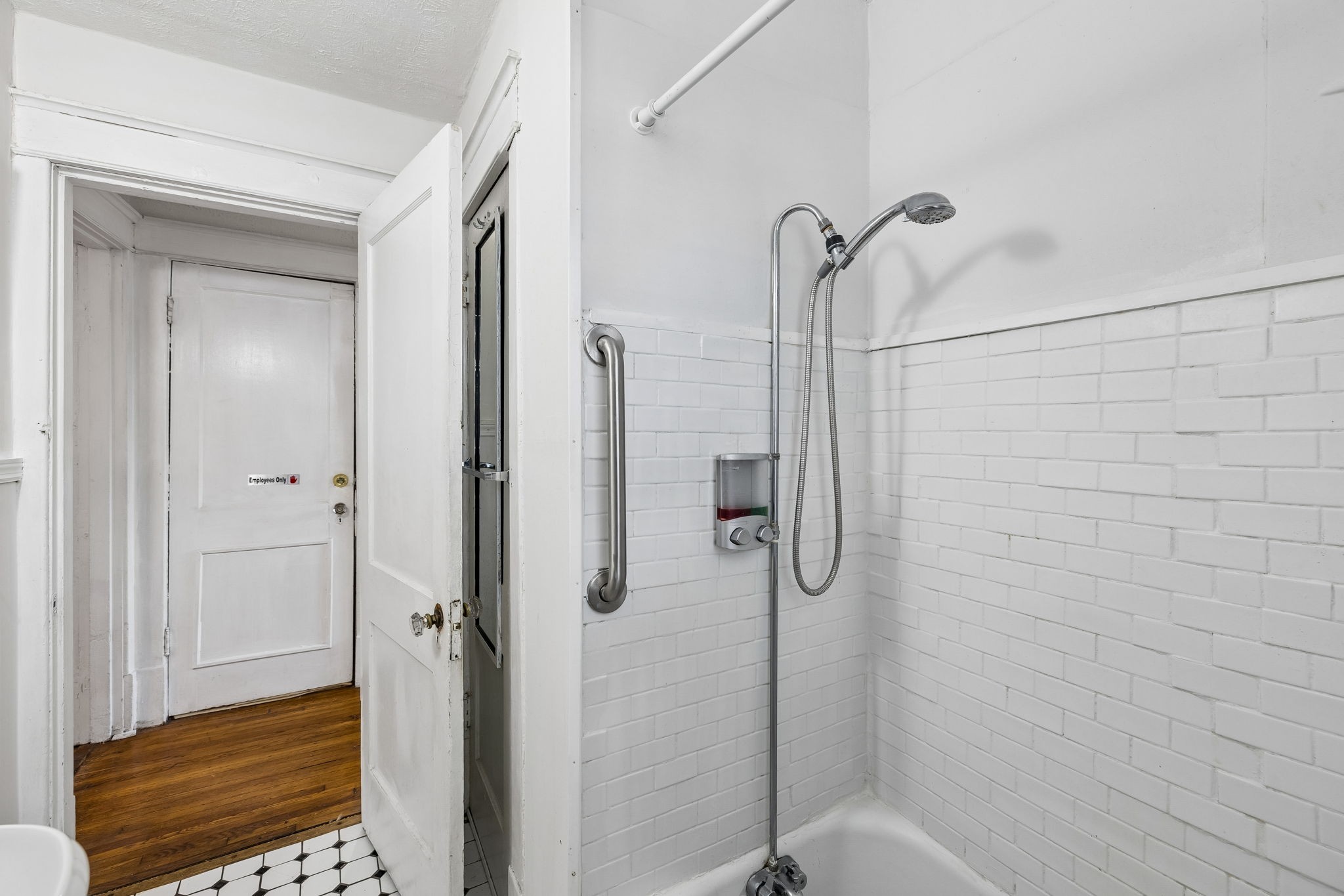 1706 Villa Pl Property Photo 33