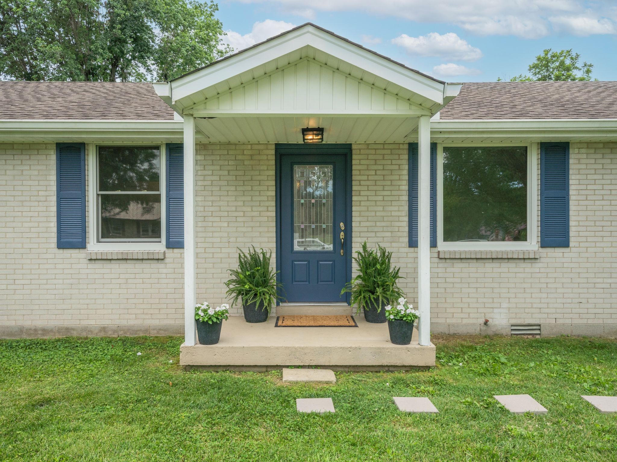 309 Peggy Dr Property Photo 1