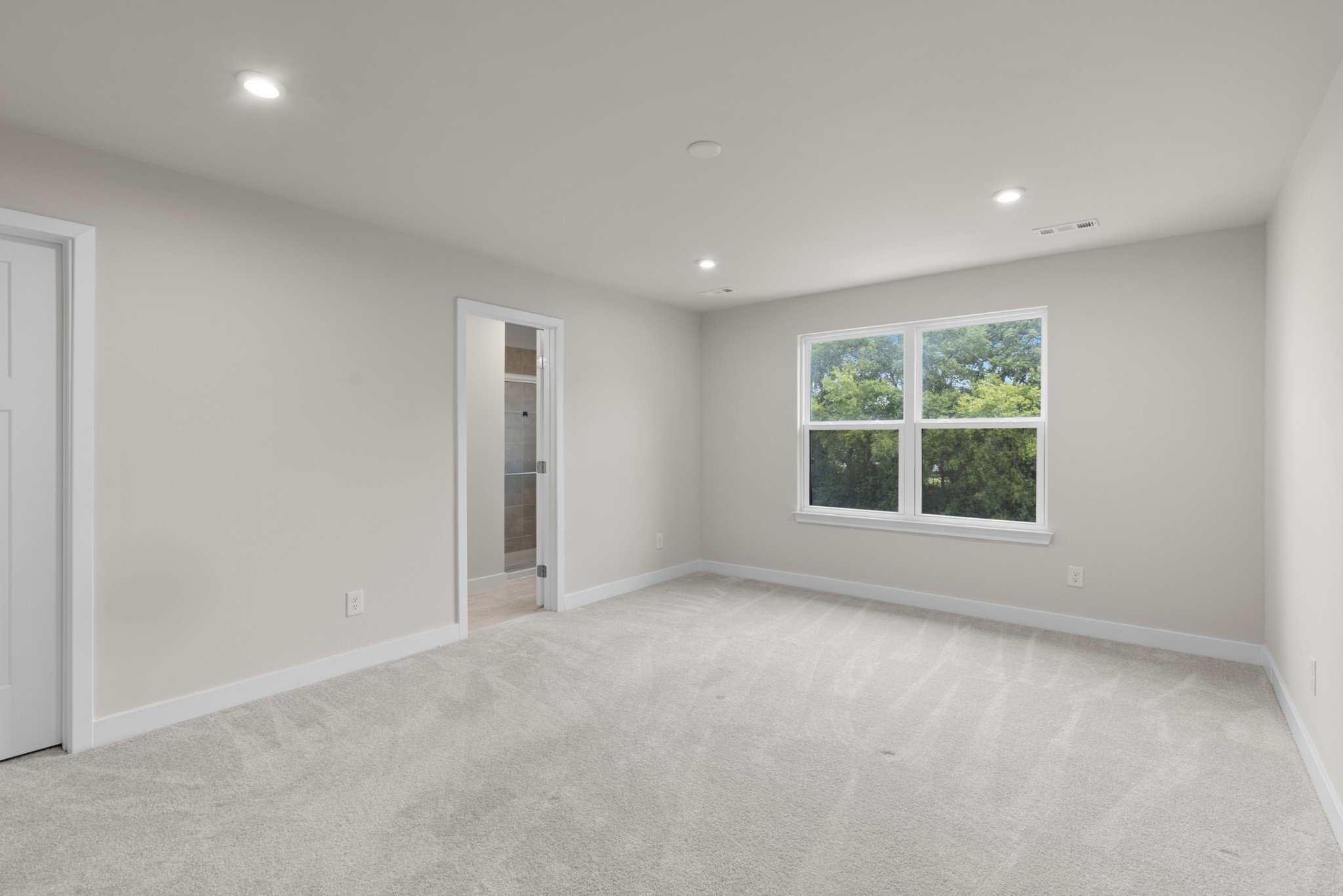 1177 Riverbrook Dr Property Photo 9