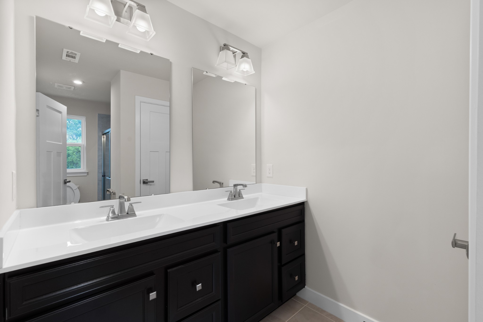 1177 Riverbrook Dr Property Photo 10