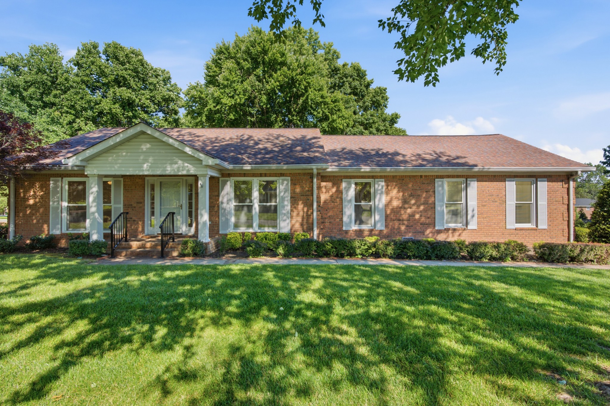 533 Hearthstone Cir Property Photo 1