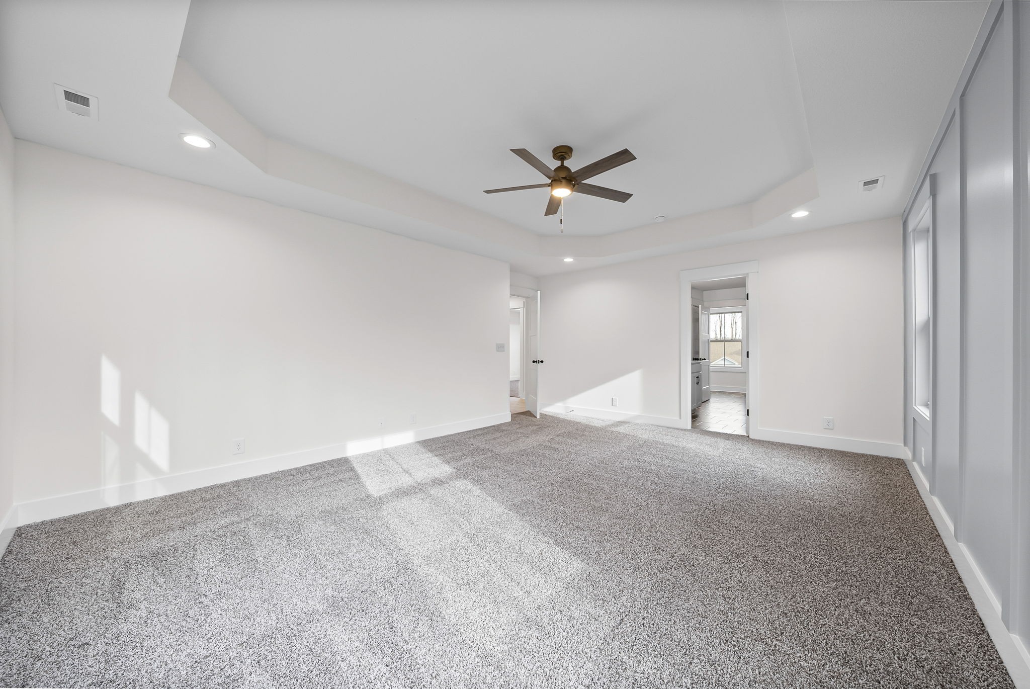 907 Douglas Ln Property Photo 34
