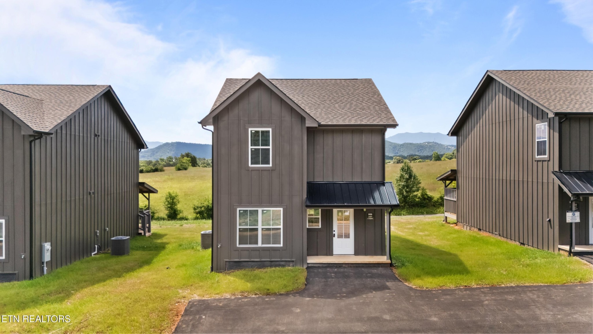 958 Lacy Ct