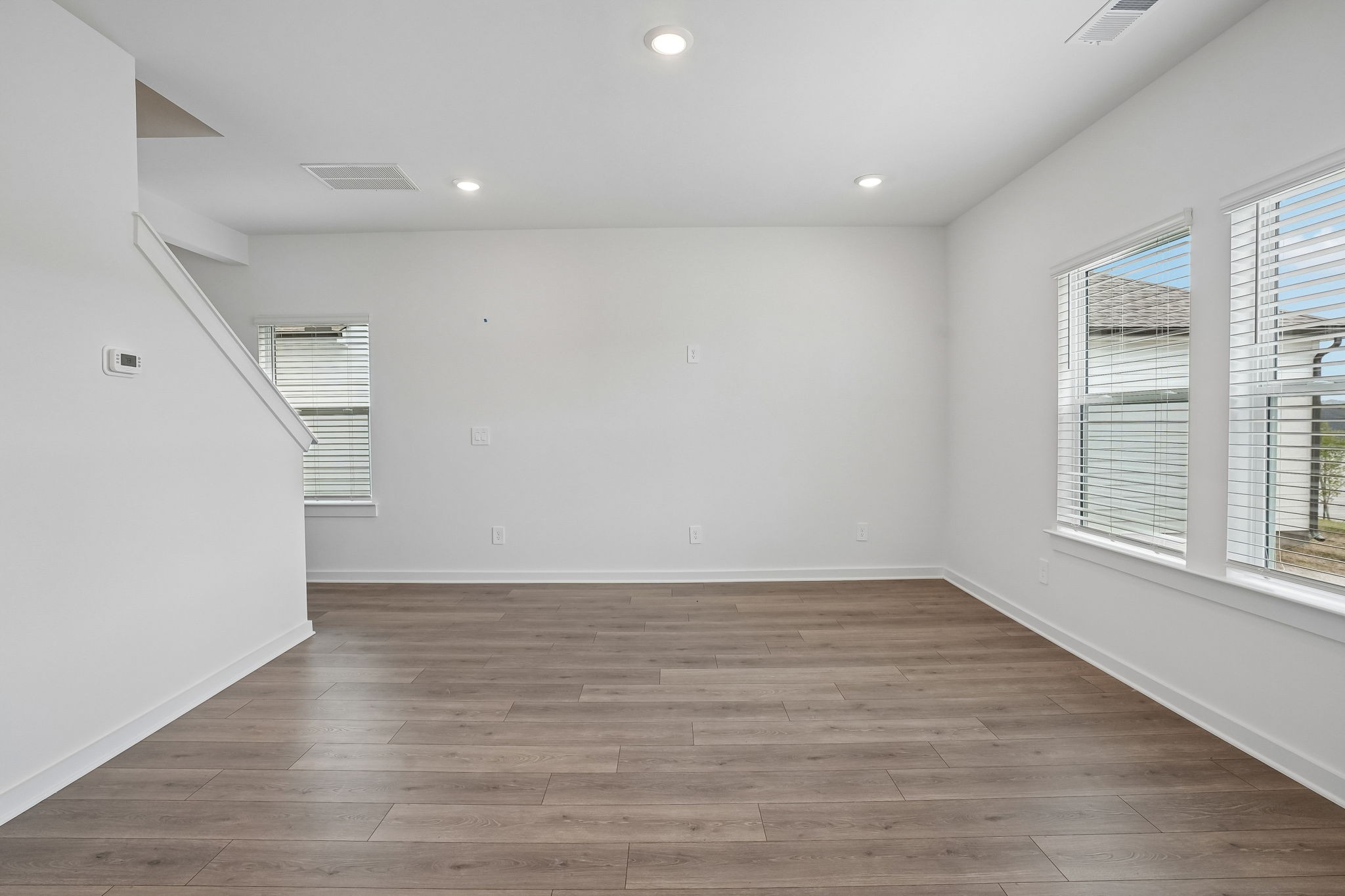 1778 Flora Grv Property Photo 6