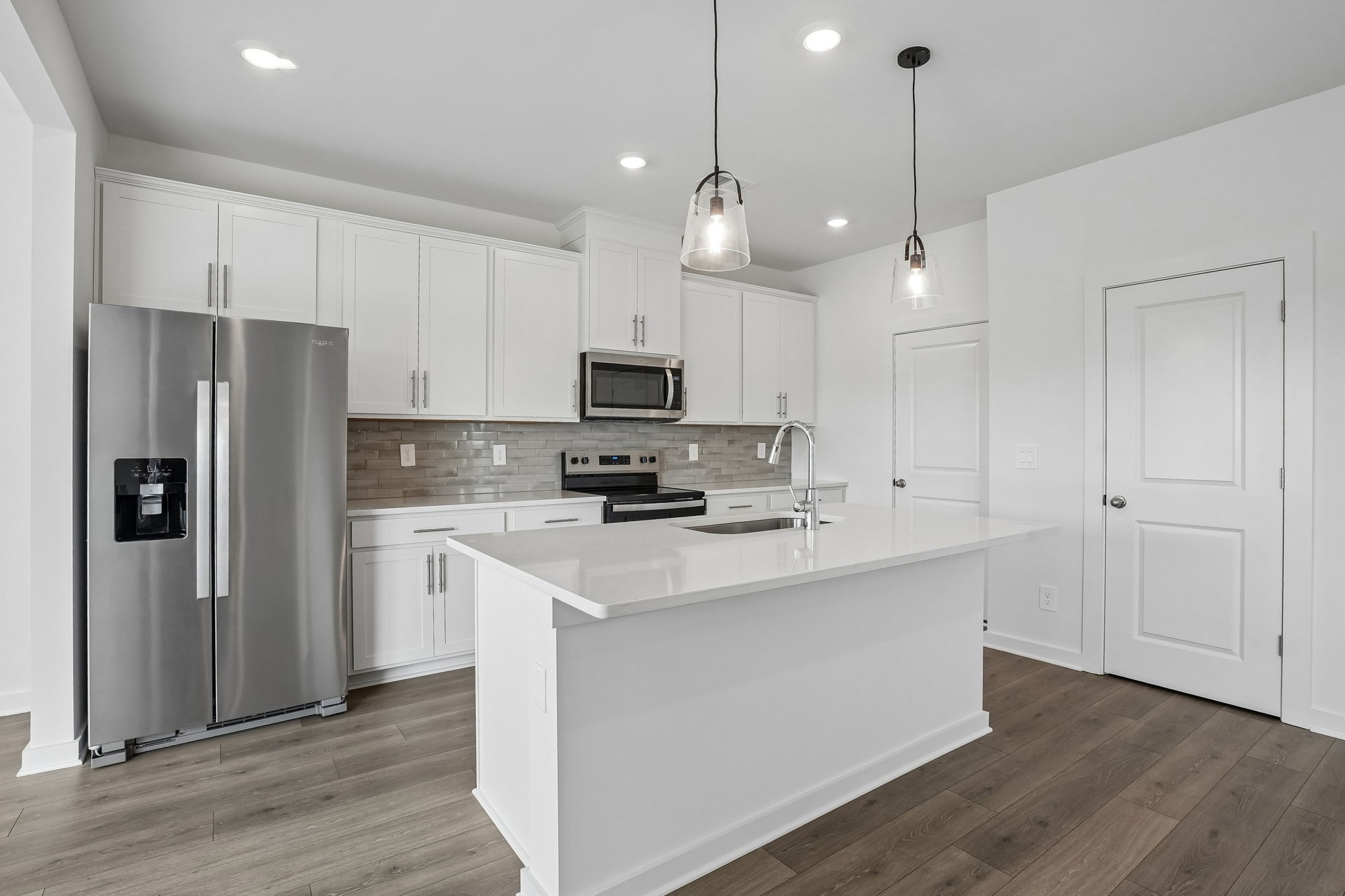 1778 Flora Grv Property Photo 10
