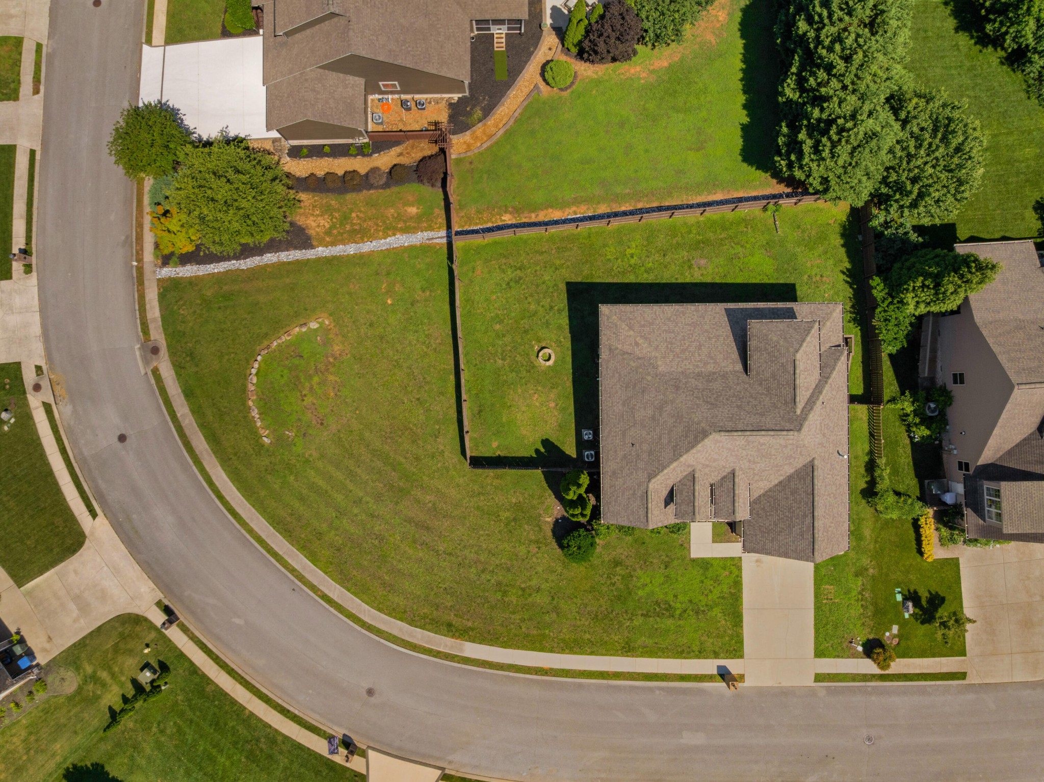 8155 Burgundy Circle Property Photo 4