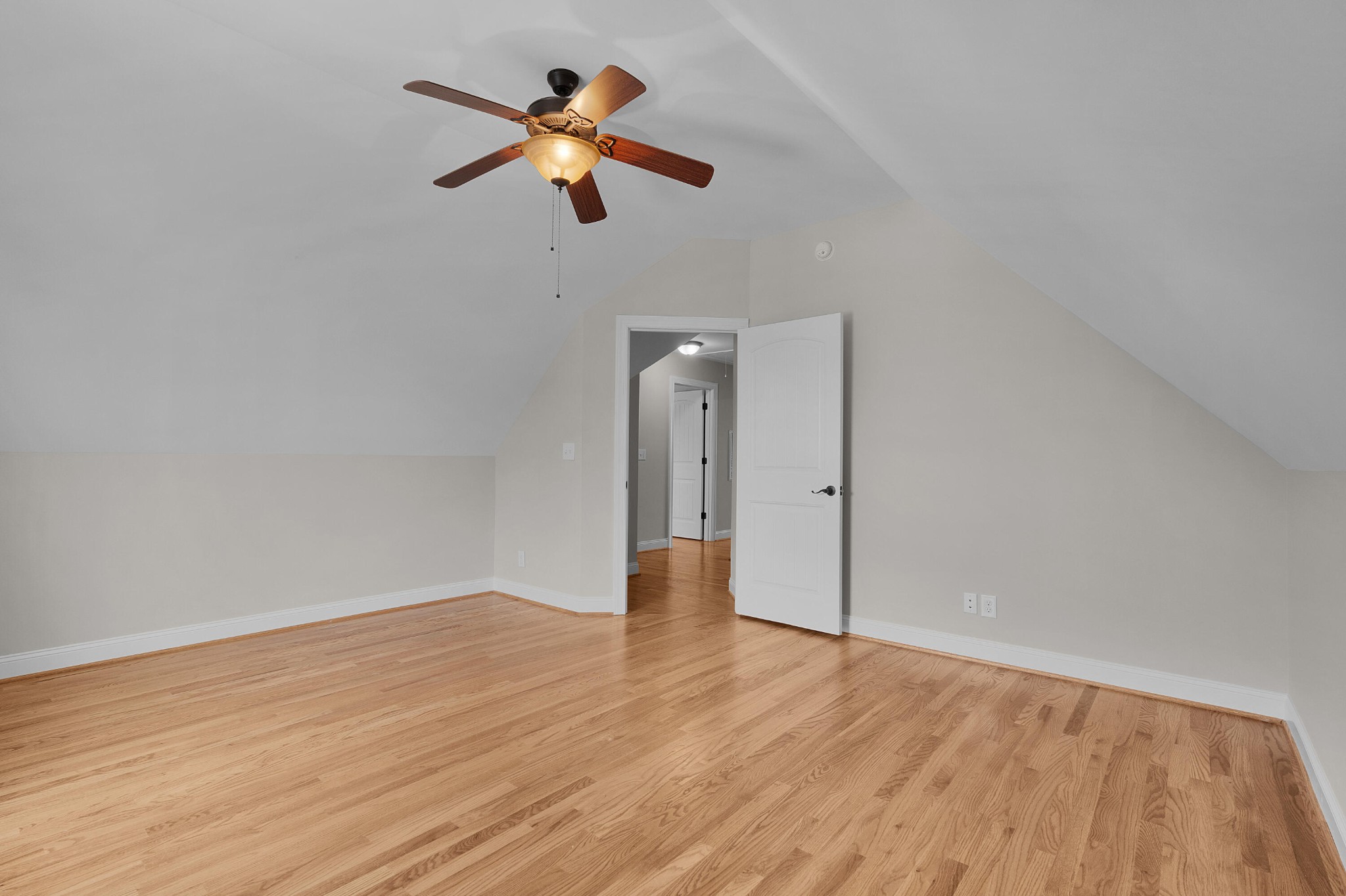 8155 Burgundy Circle Property Photo 37