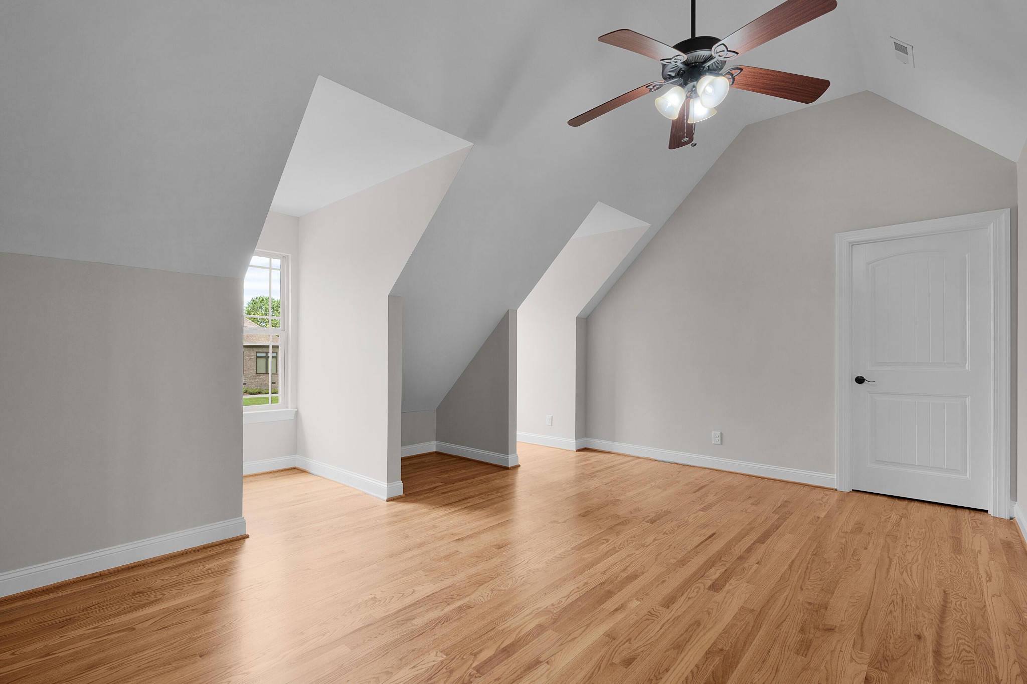 8155 Burgundy Circle Property Photo 38