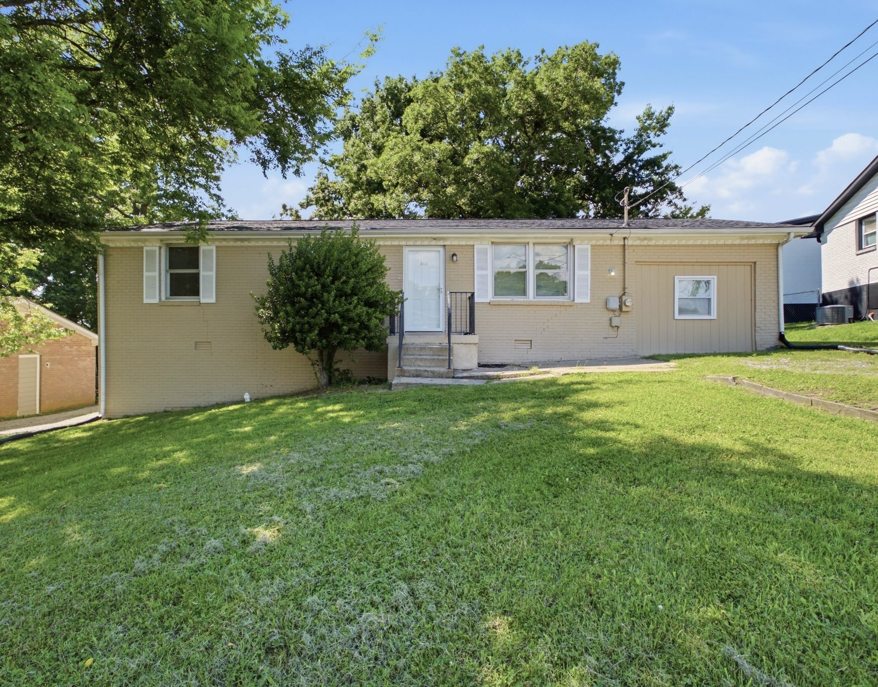 311 Janette Ave Property Photo 1