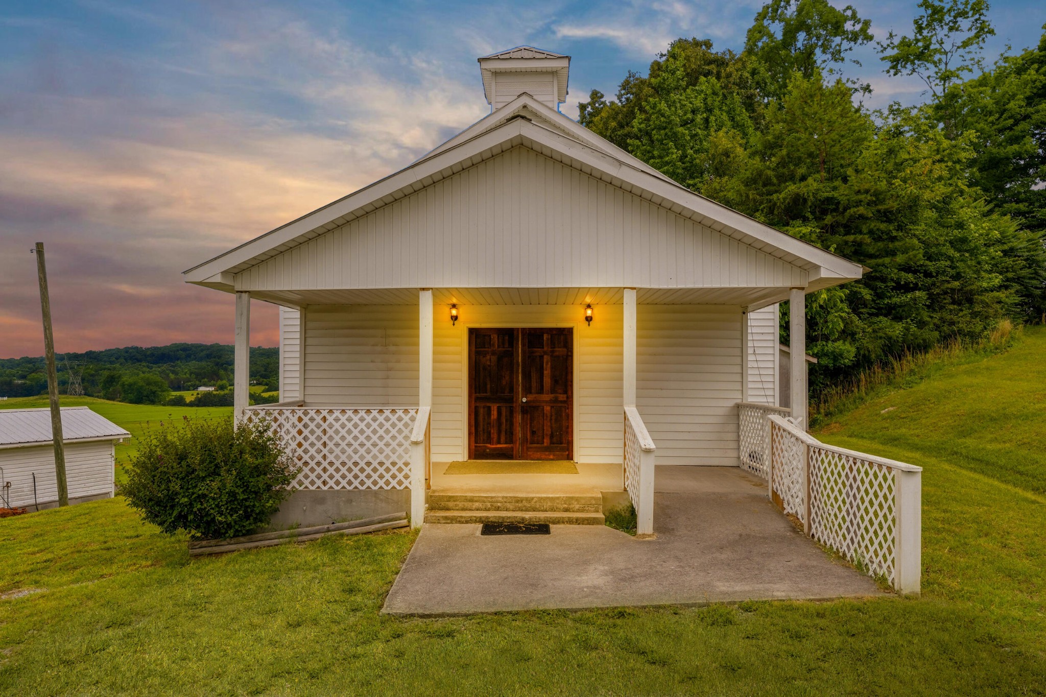 450 Johnson Church Road Property Photo 1