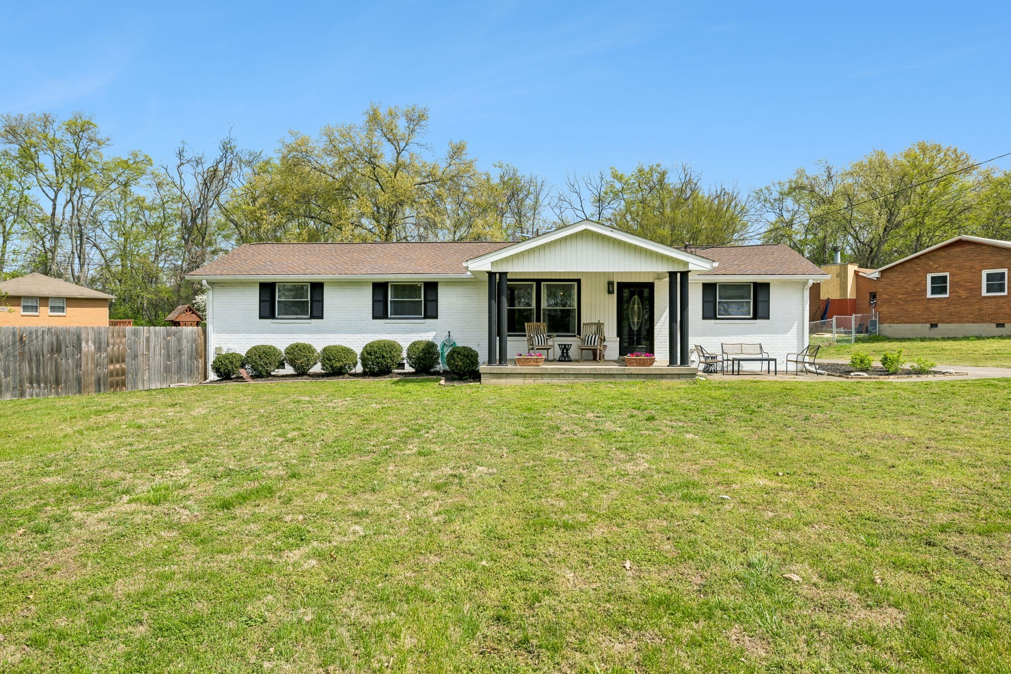 2300 Kimberly Dr Property Photo 2