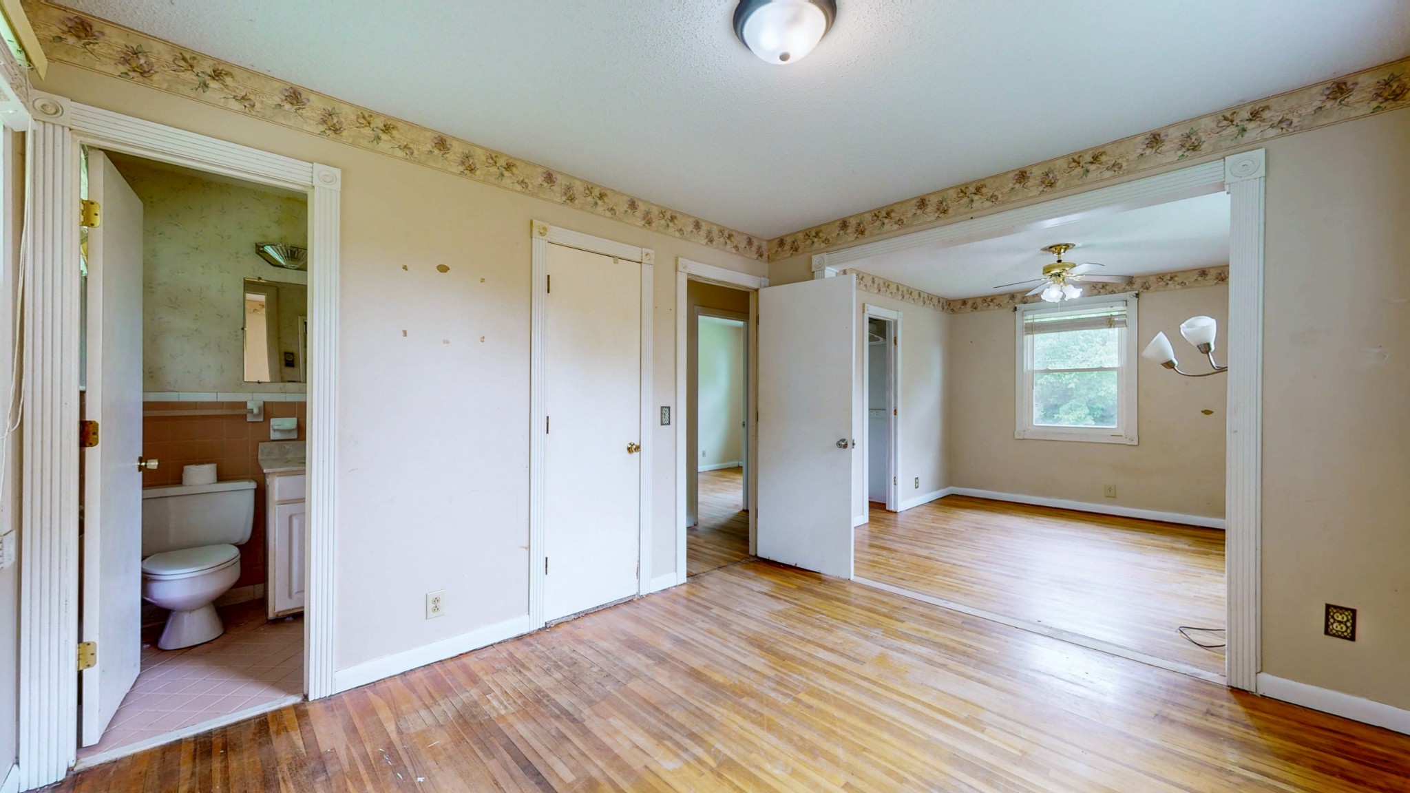 213 Sterry Ct Property Photo 4