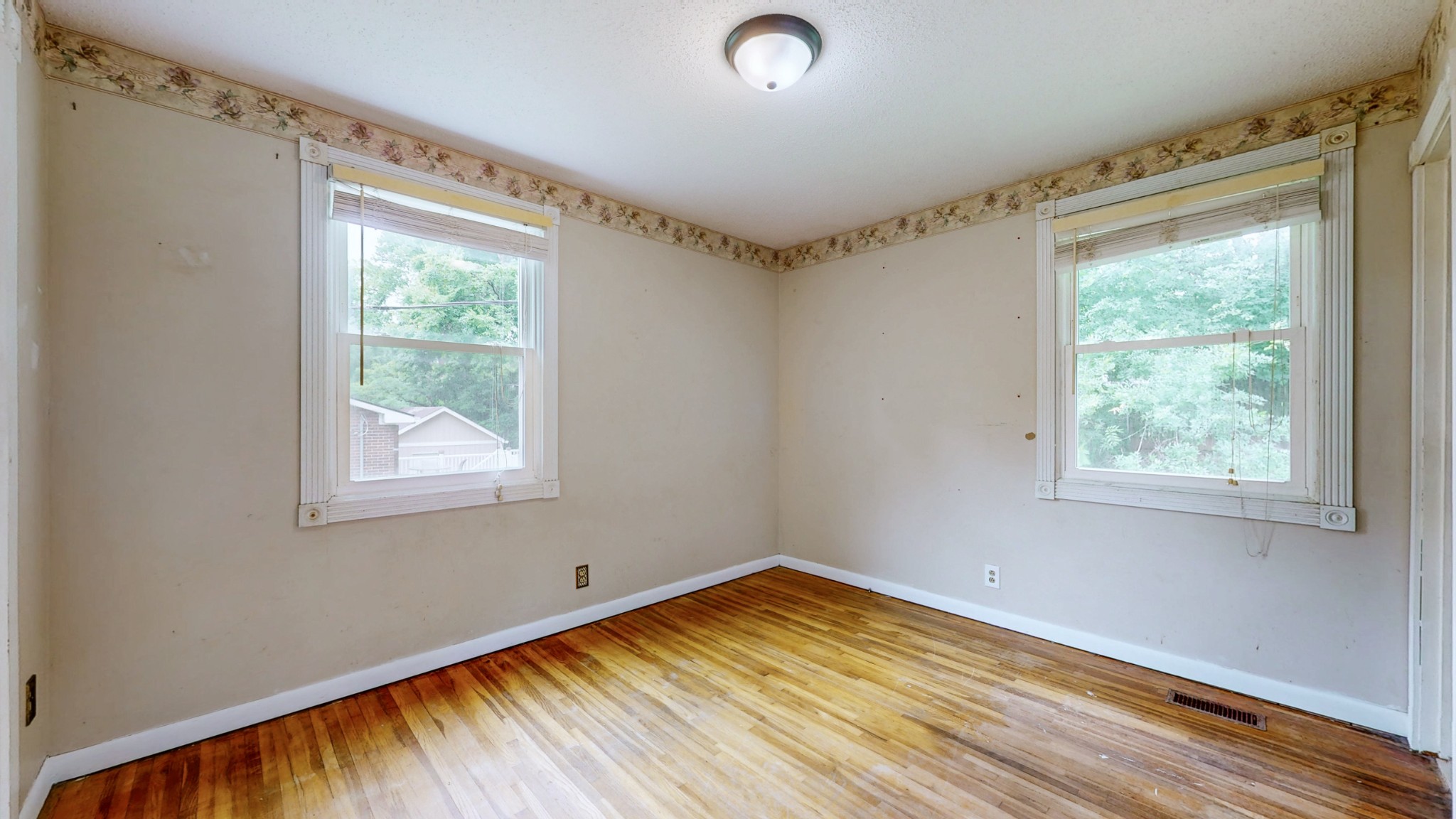 213 Sterry Ct Property Photo 16