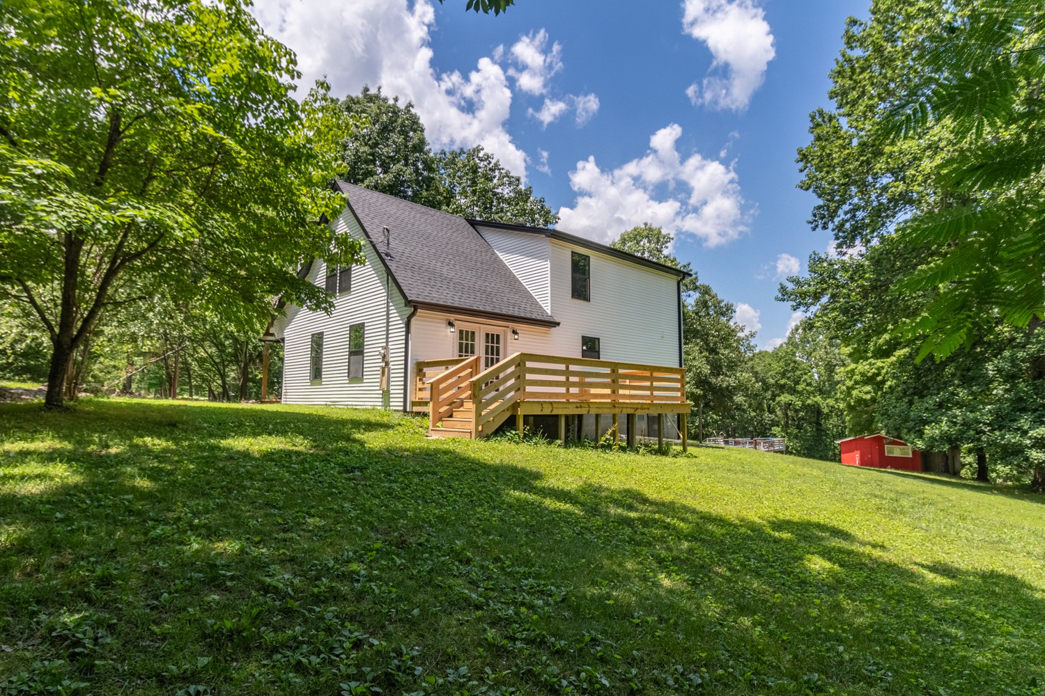 127 Shade Tree Ct Property Photo 8