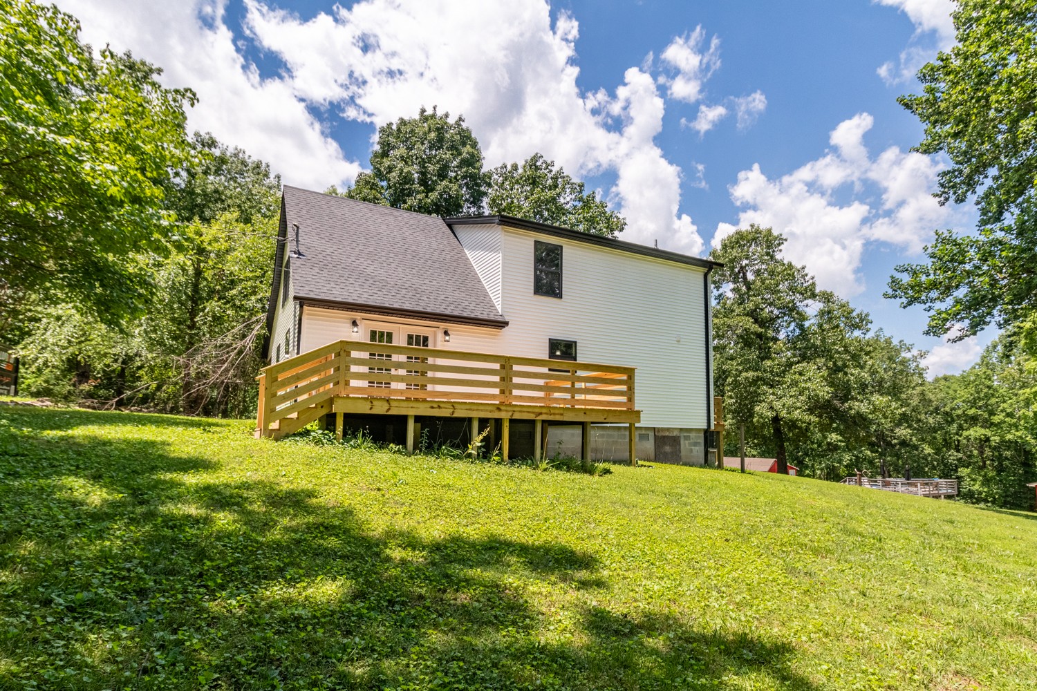 127 Shade Tree Ct Property Photo 9