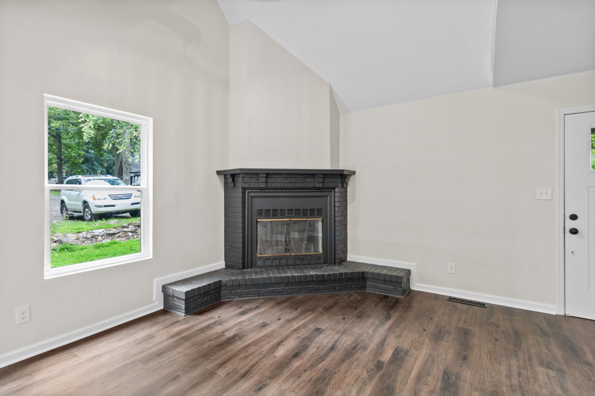 127 Shade Tree Ct Property Photo 29