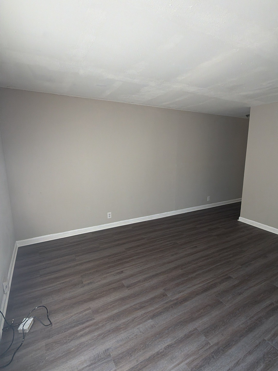 807 Holder Ct Property Photo 6