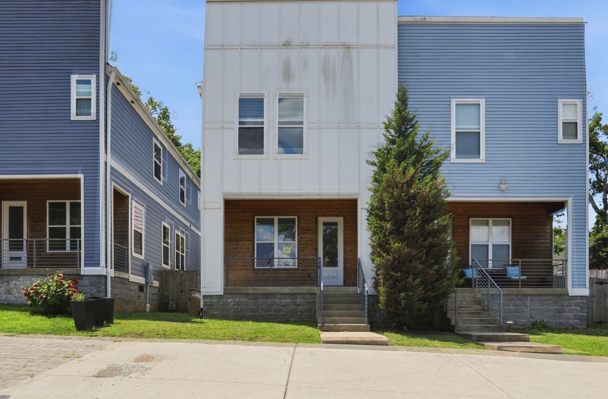 126 Kingston St