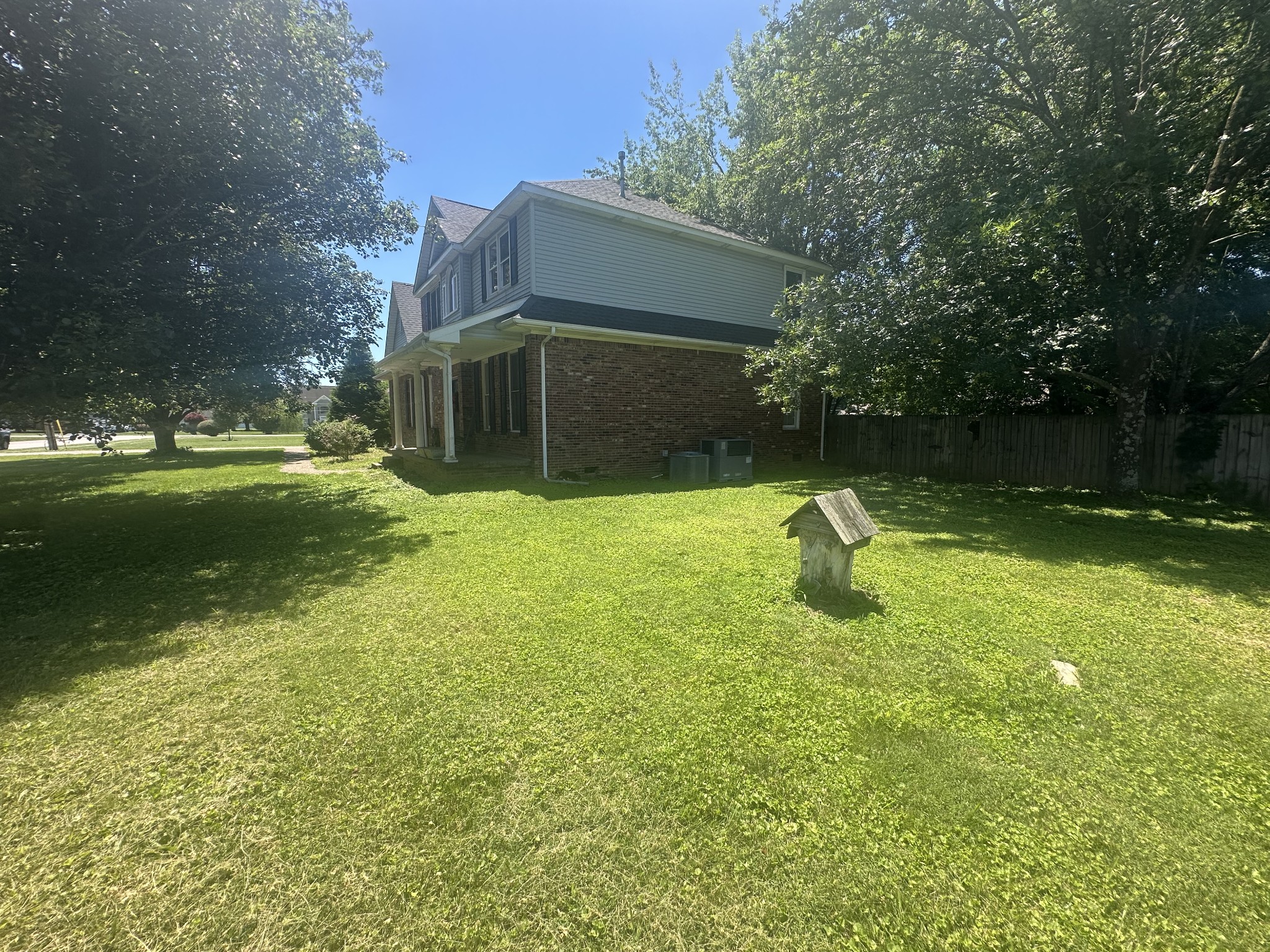 202 Quincy Dr Property Photo 5