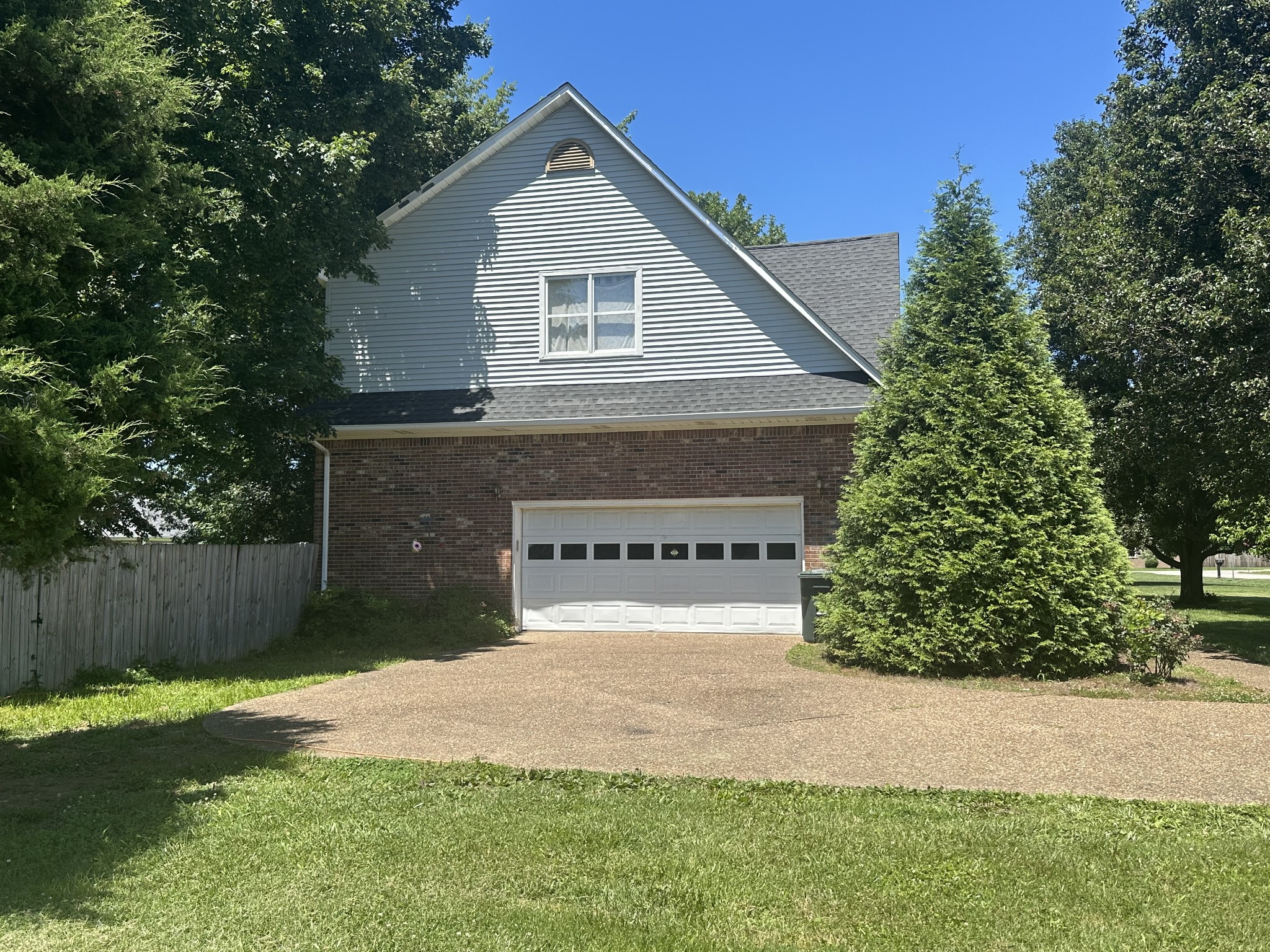 202 Quincy Dr Property Photo 9