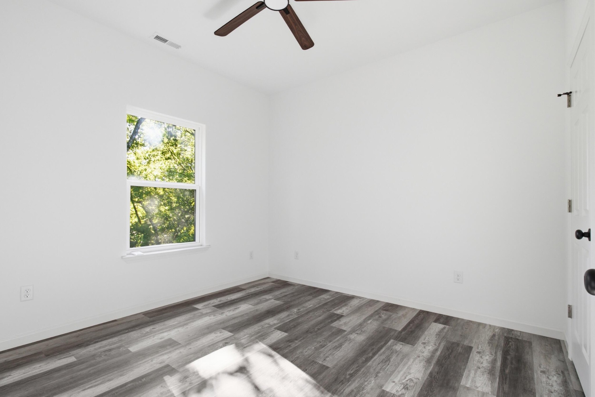 4805 16th Avenue Property Photo 18