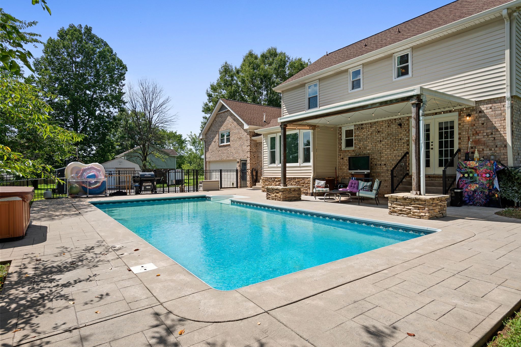 243 Southwinds Dr