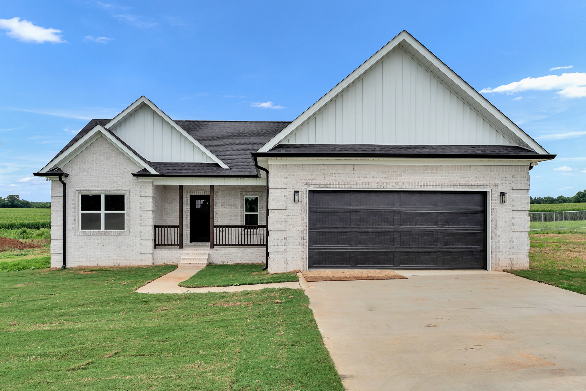 1380 Lanning Rd Property Photo 1