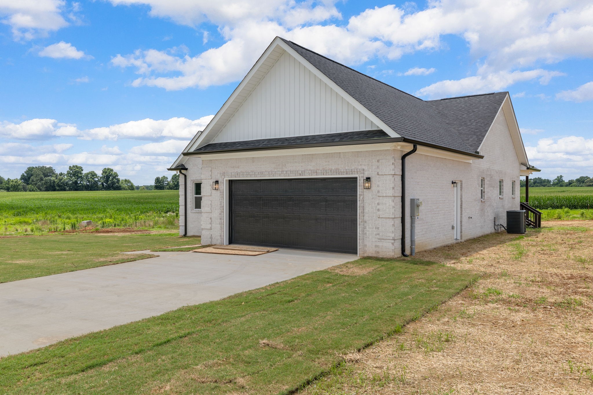 1380 Lanning Rd Property Photo 4