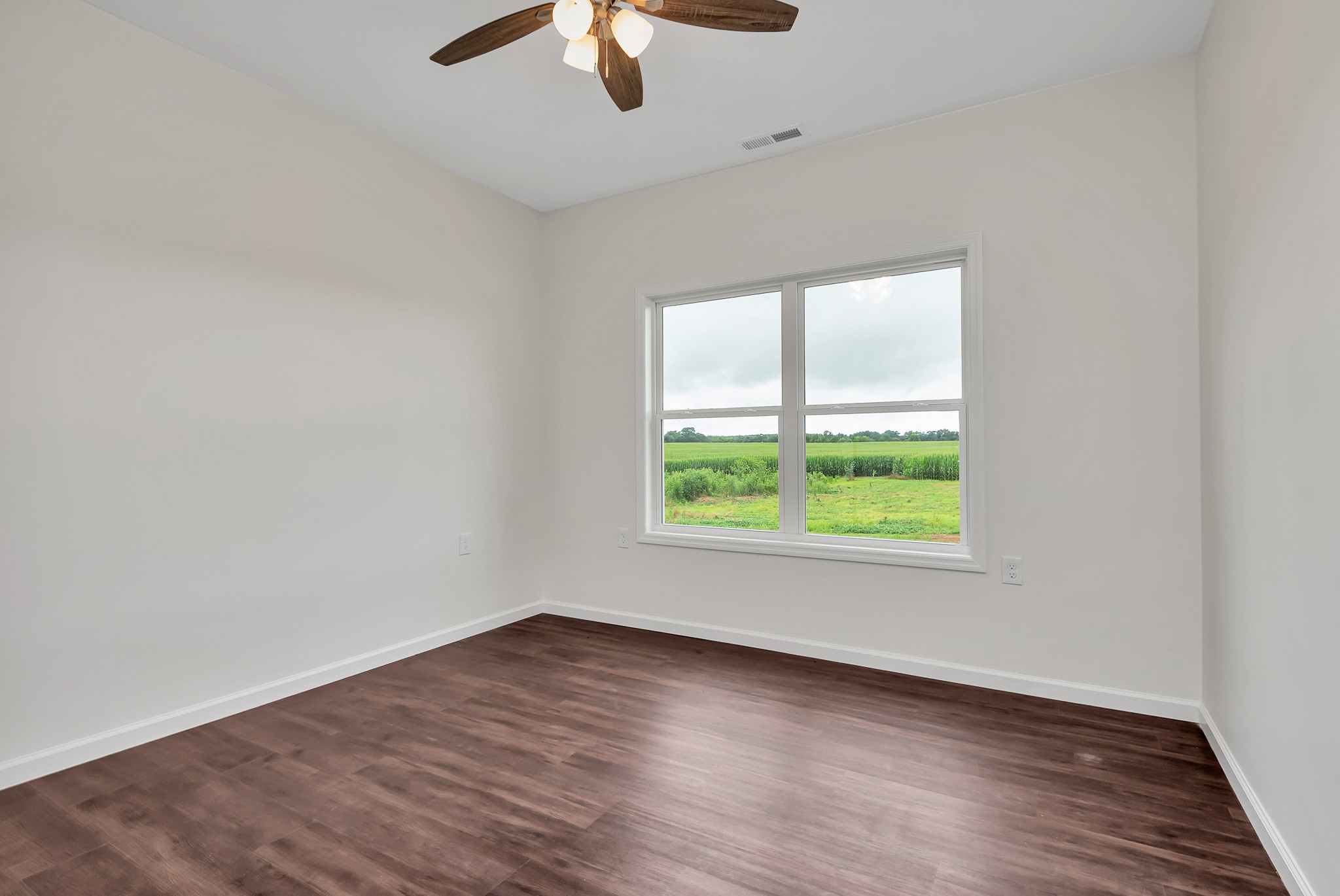 1380 Lanning Rd Property Photo 12